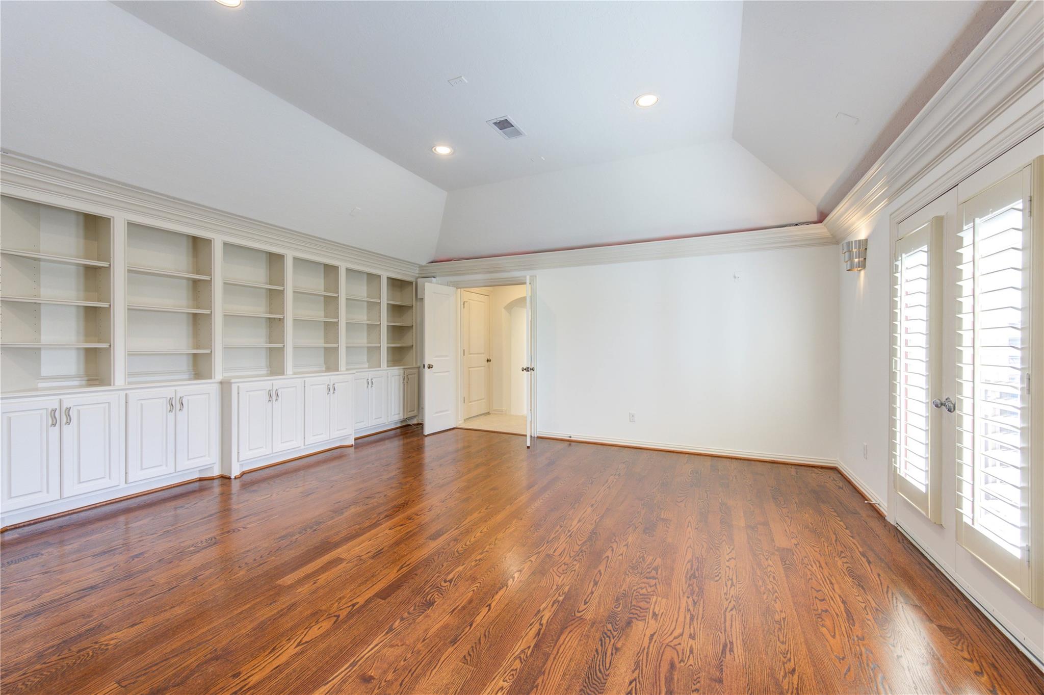 13607 Scarlet Glen Court