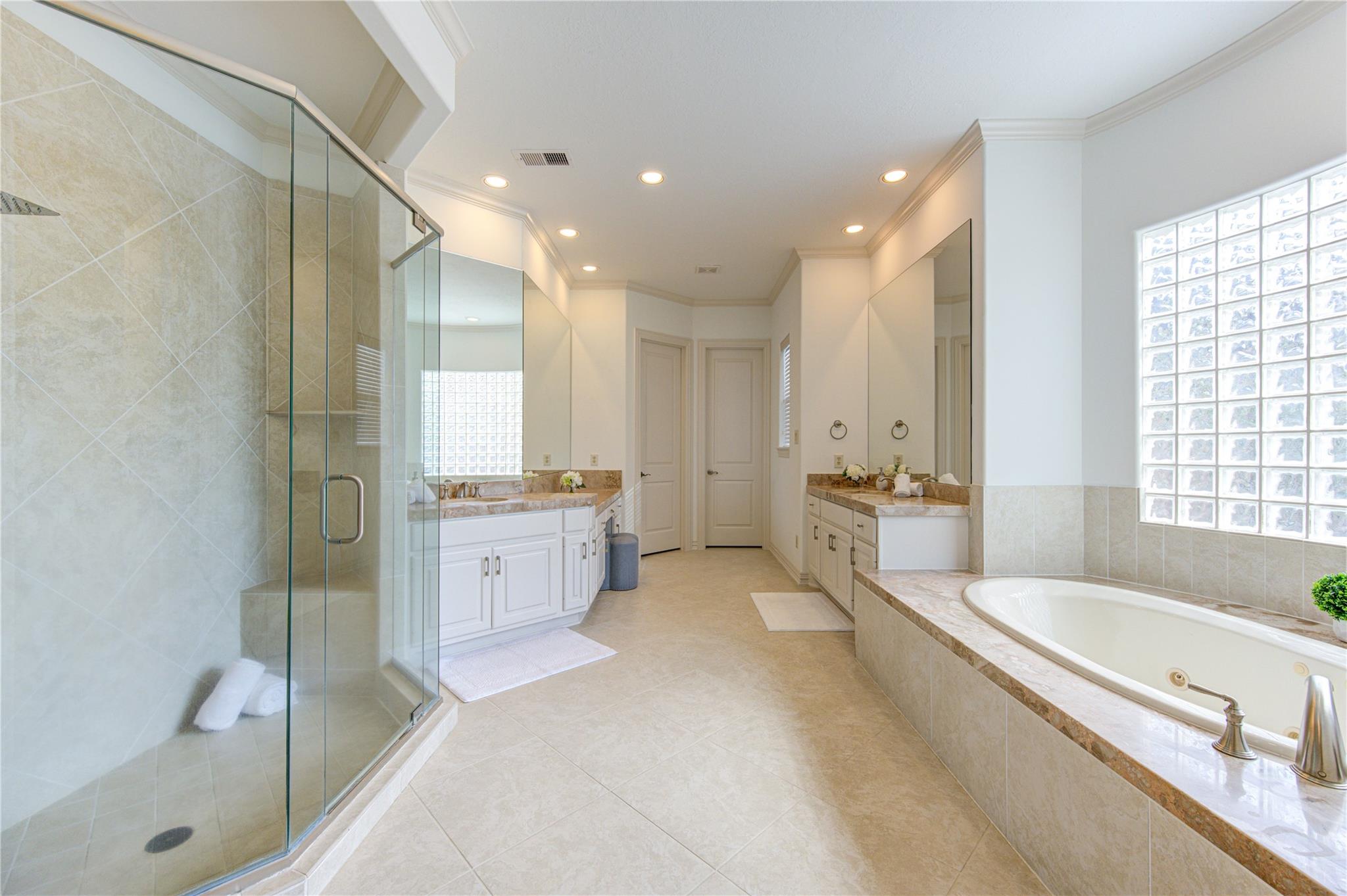 13607 Scarlet Glen Court