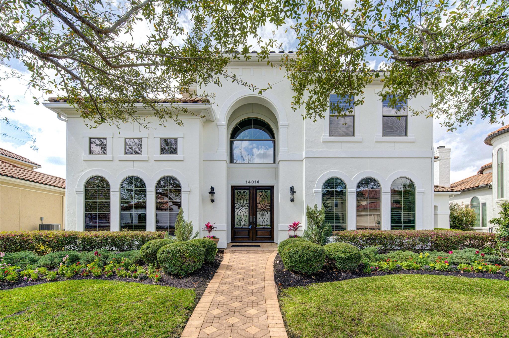 14014 Hampton Cove Drive