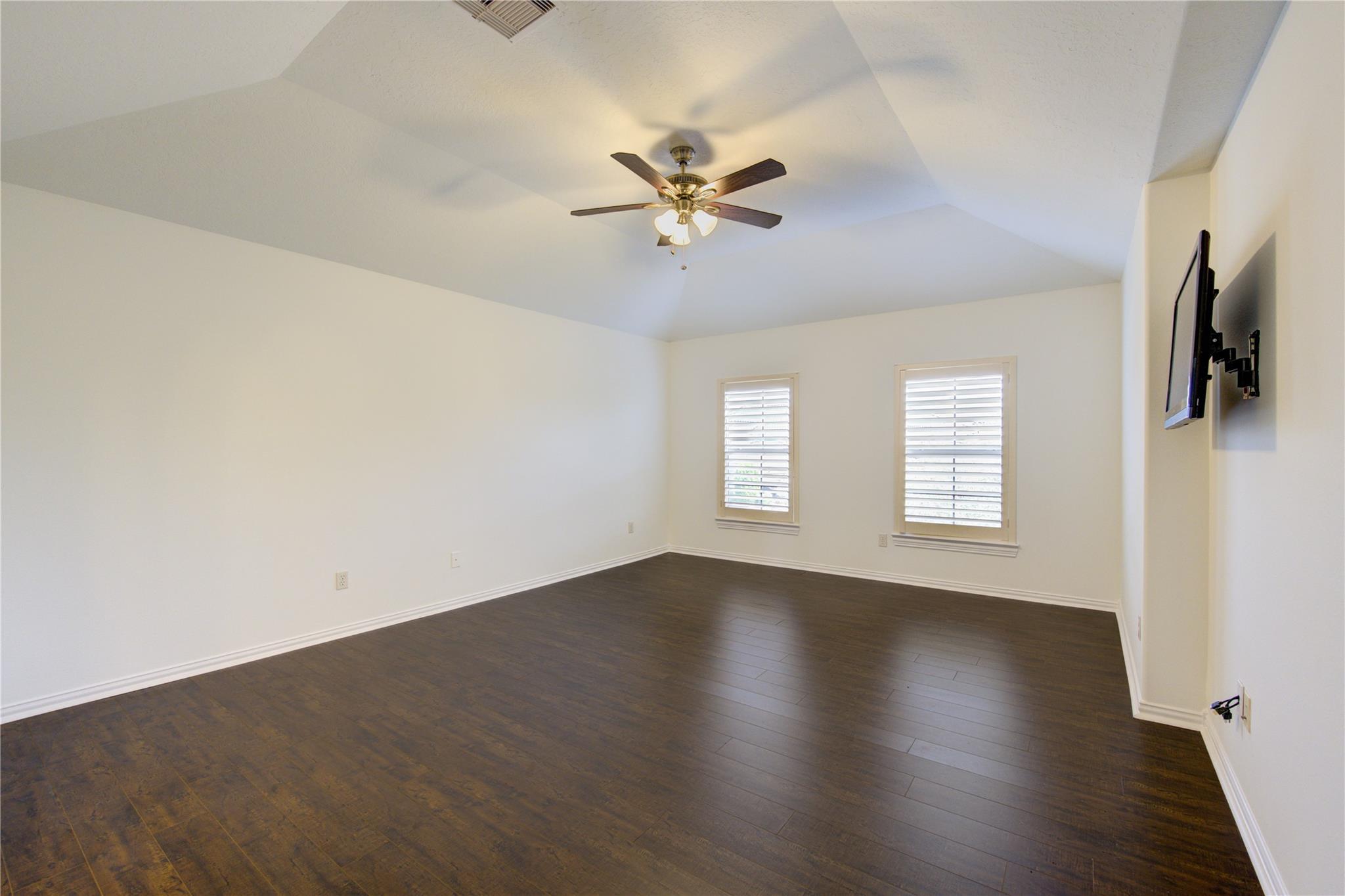 14014 Hampton Cove Drive
