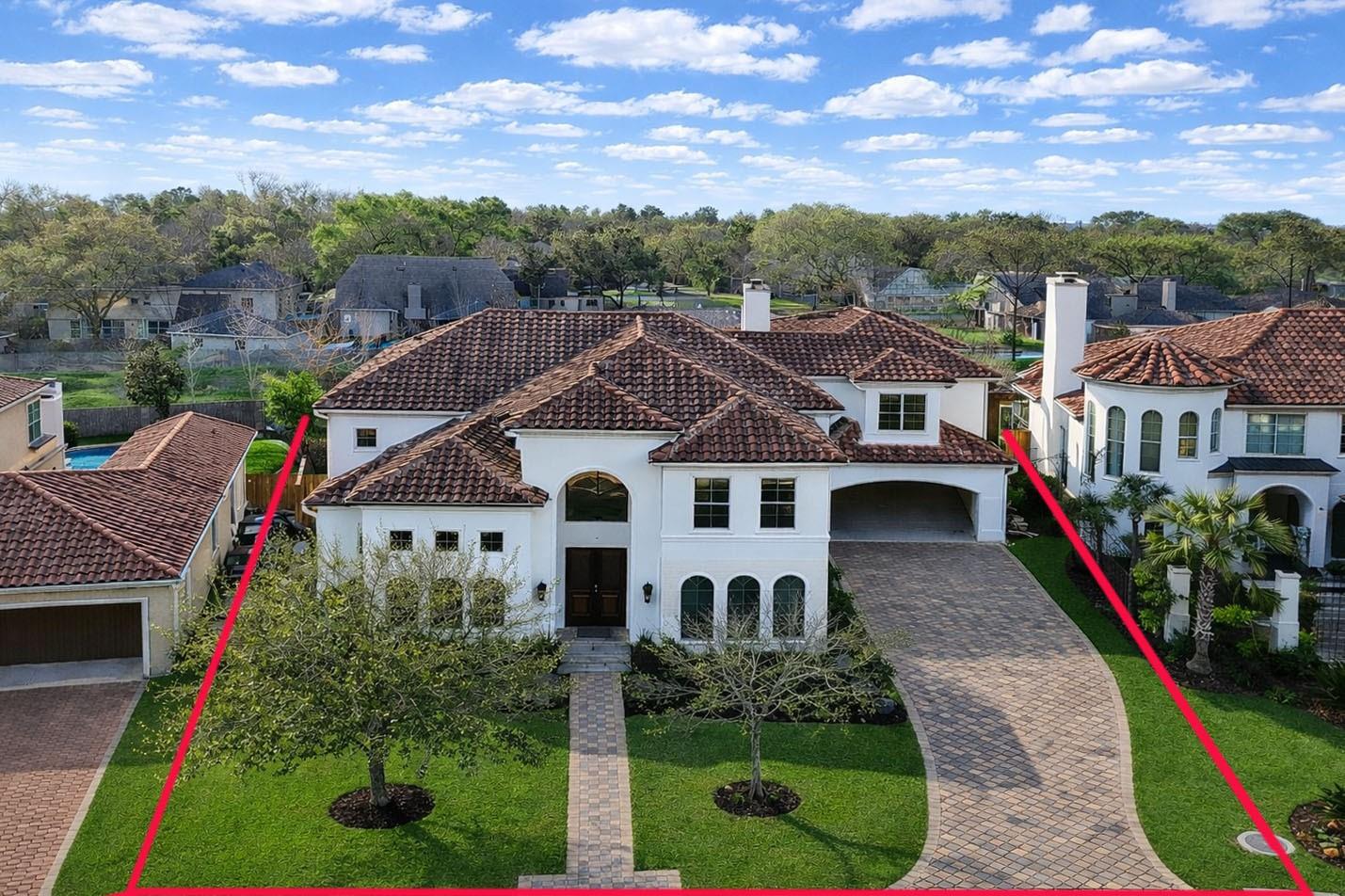 14014 Hampton Cove Drive