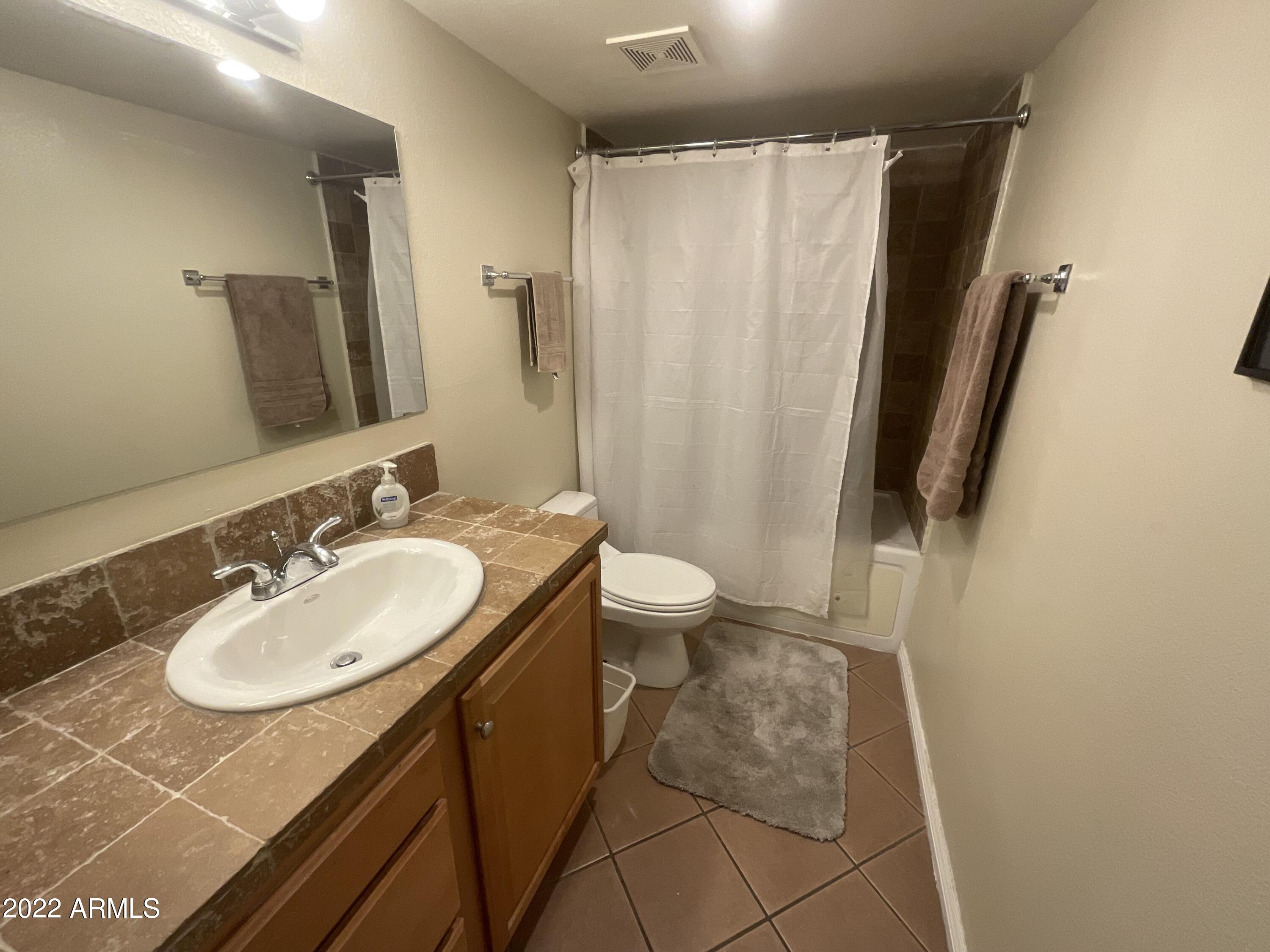 12440 N 20TH Street, 220