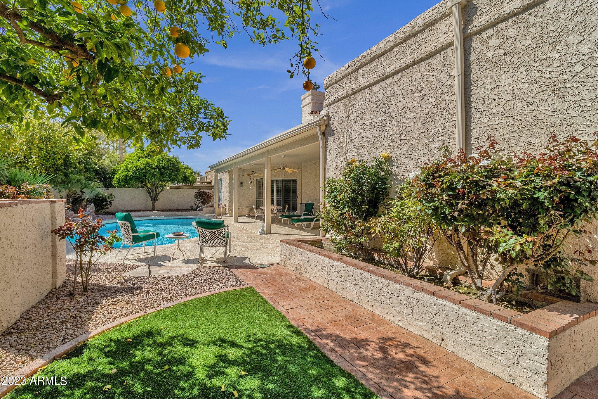 7315 E EL CAMINITO Drive
