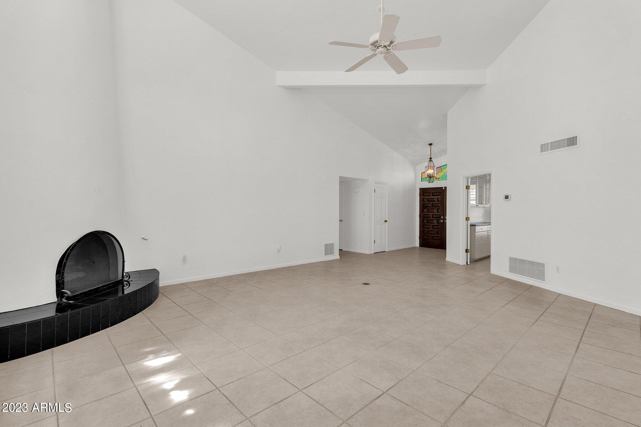 7315 E EL CAMINITO Drive