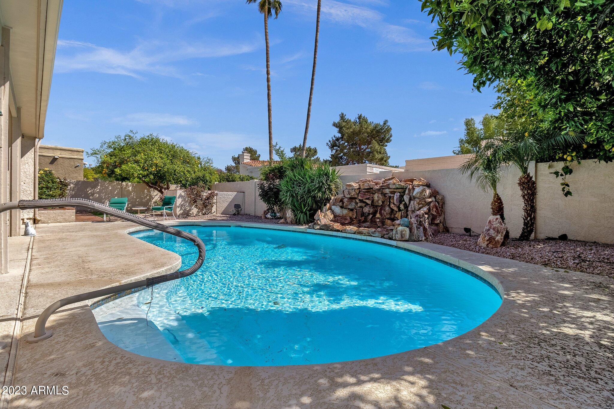 7315 E EL CAMINITO Drive