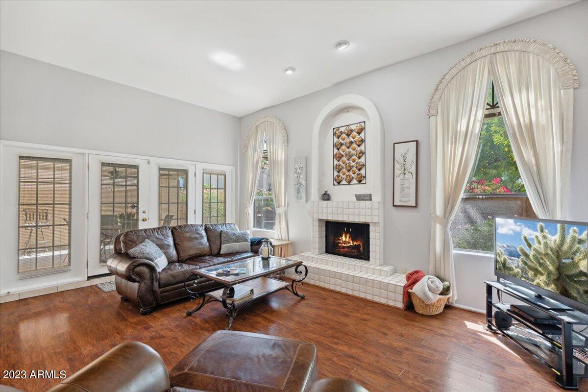 10533 E FANFOL Lane, 0060