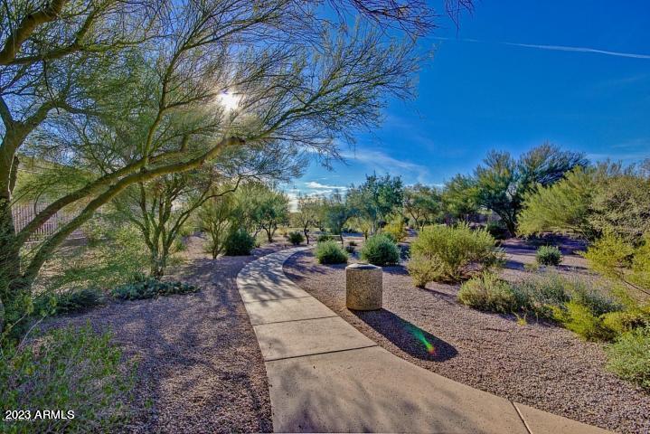 4821 E Hamblin Drive