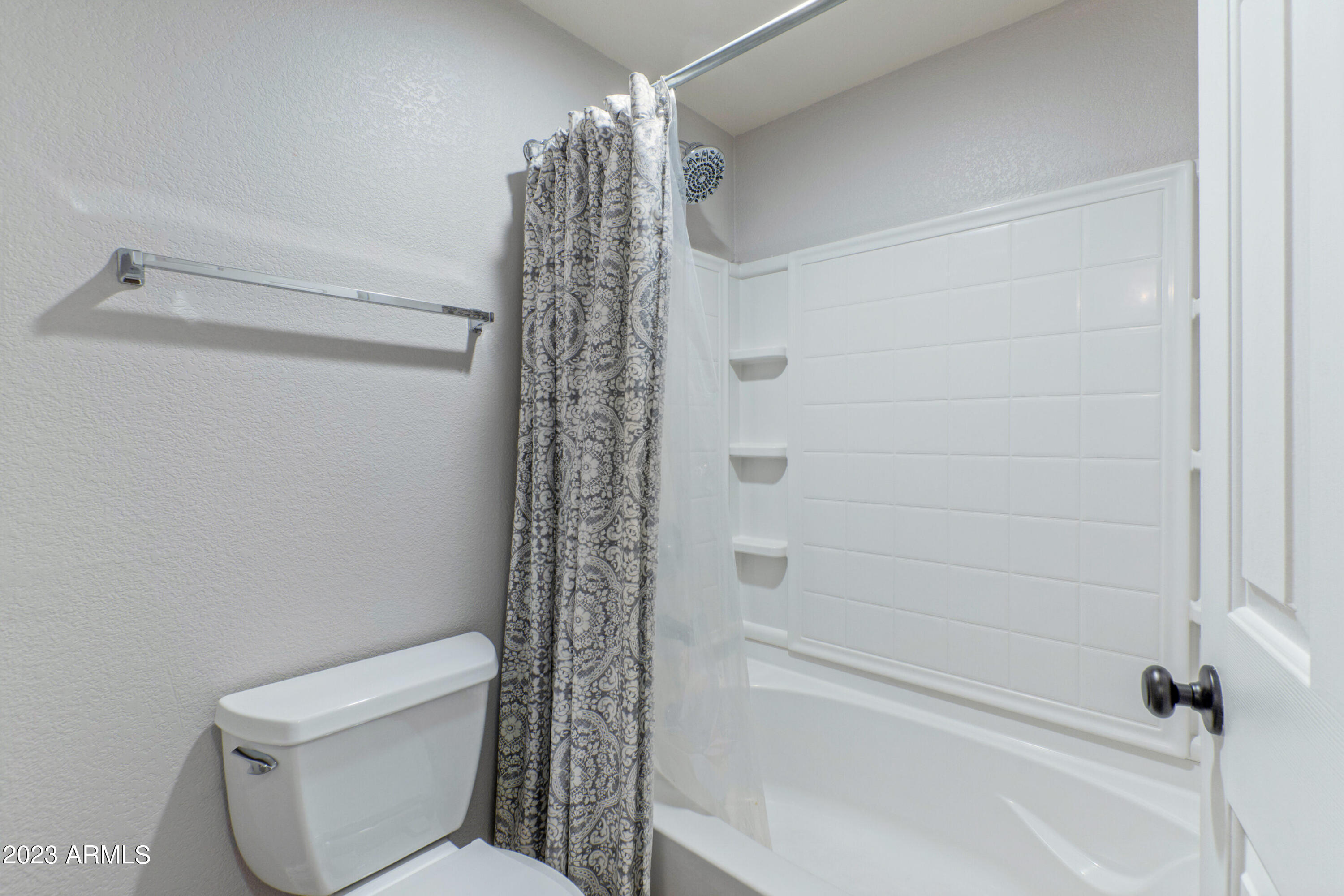 18250 N CAVE CREEK Road, 182