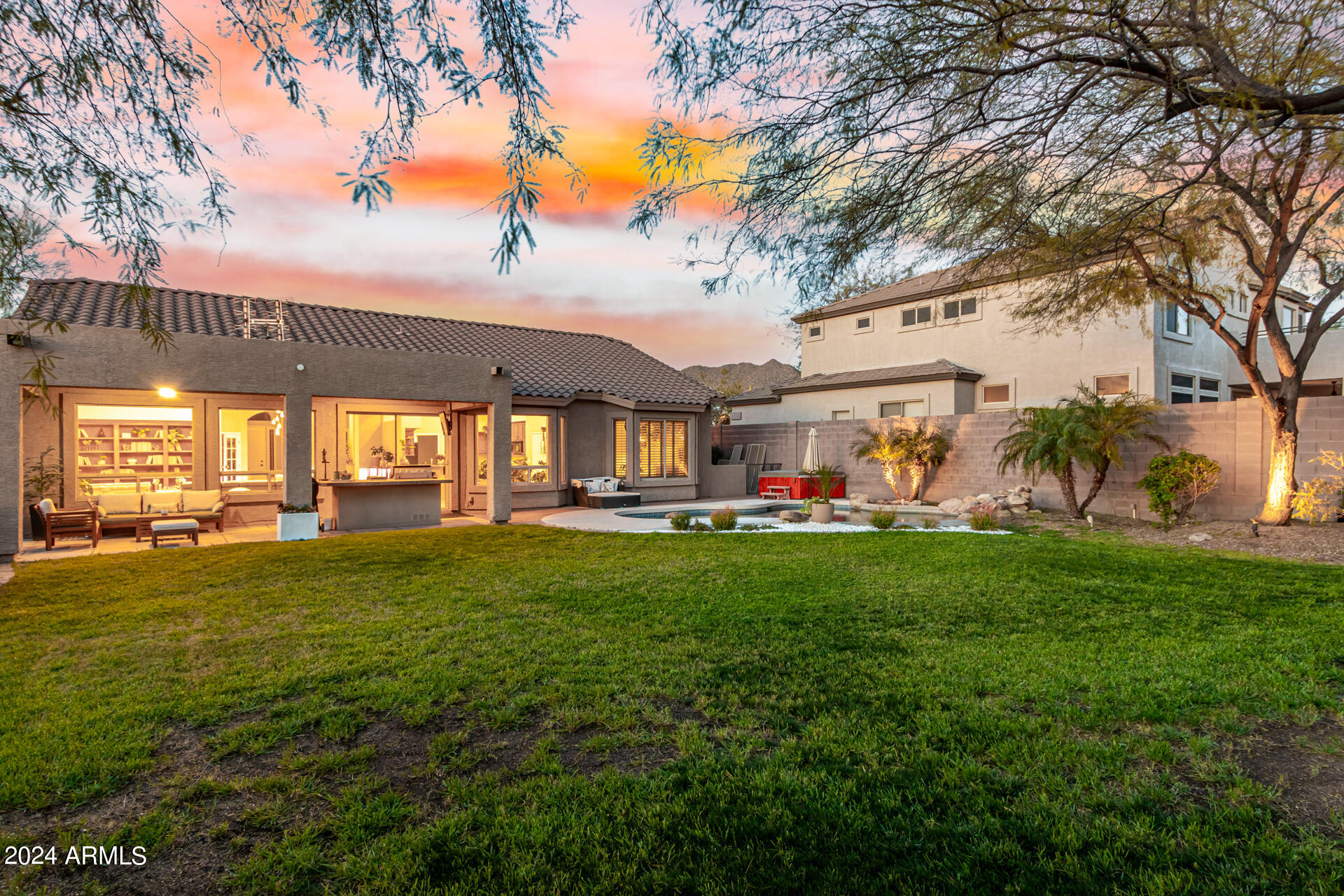 7627 E SANDIA Circle