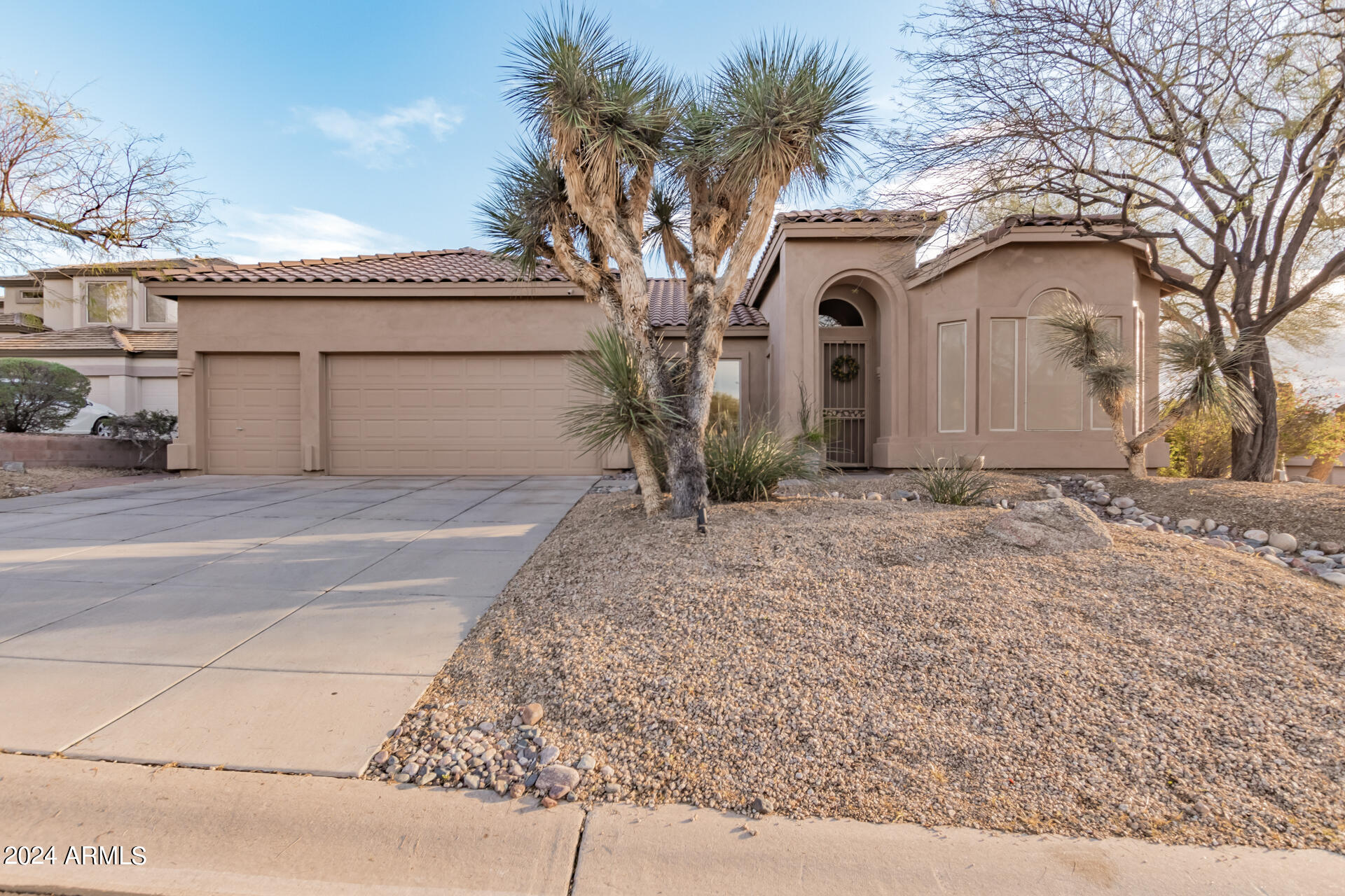 7627 E SANDIA Circle