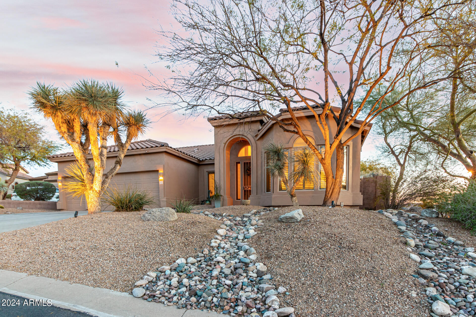 7627 E SANDIA Circle
