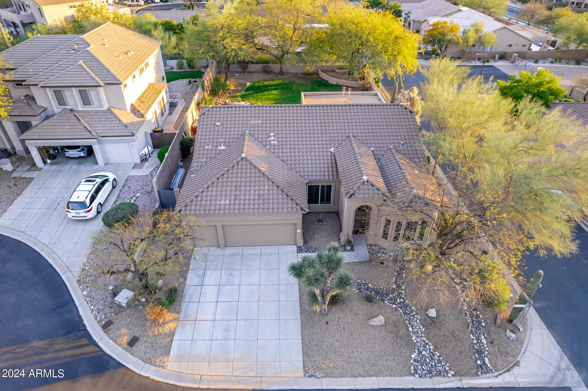 7627 E SANDIA Circle