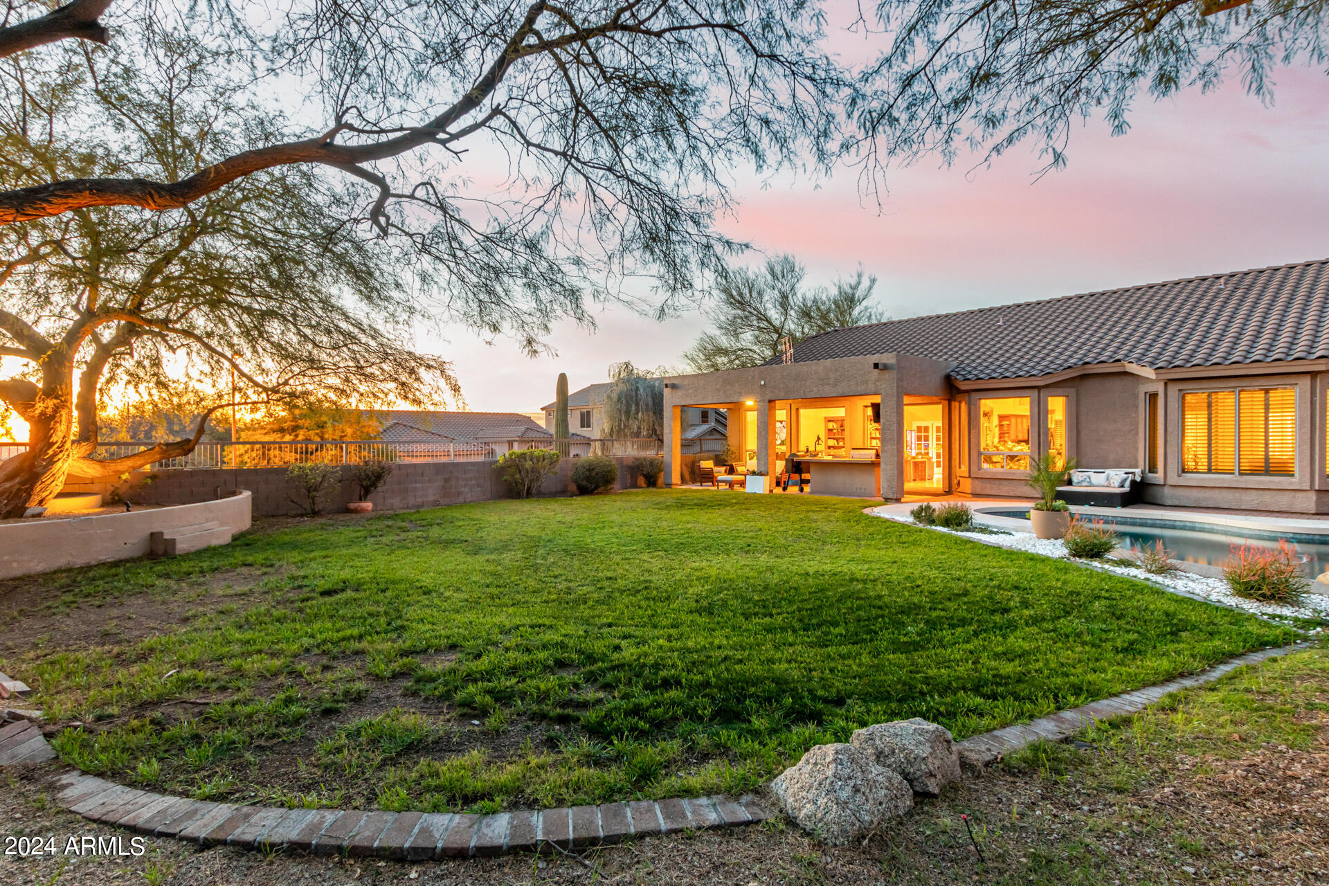 7627 E SANDIA Circle