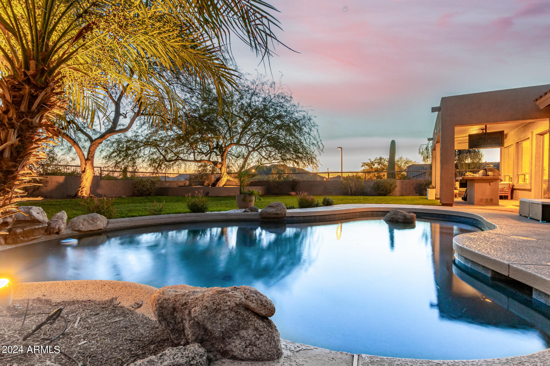 7627 E SANDIA Circle