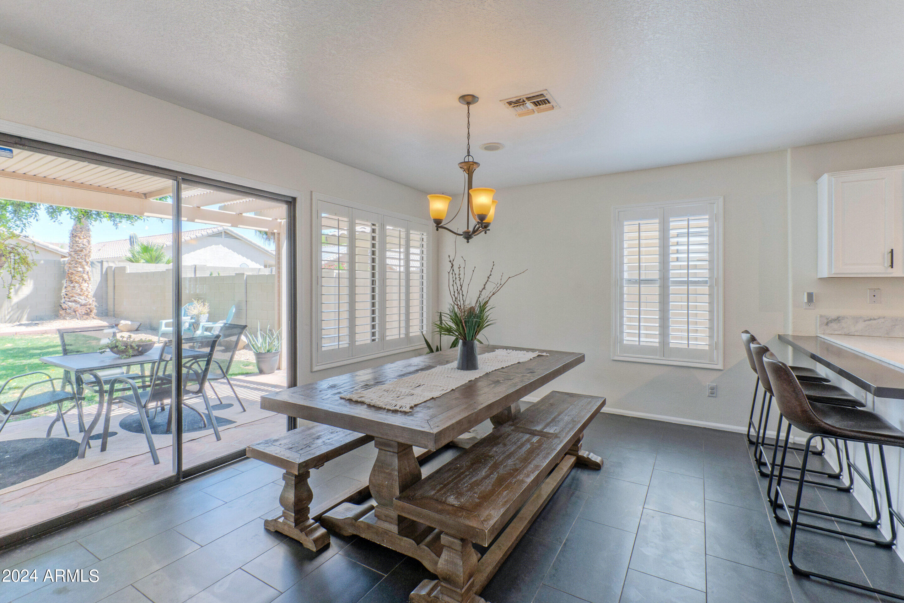 3328 E BLACKHAWK Drive