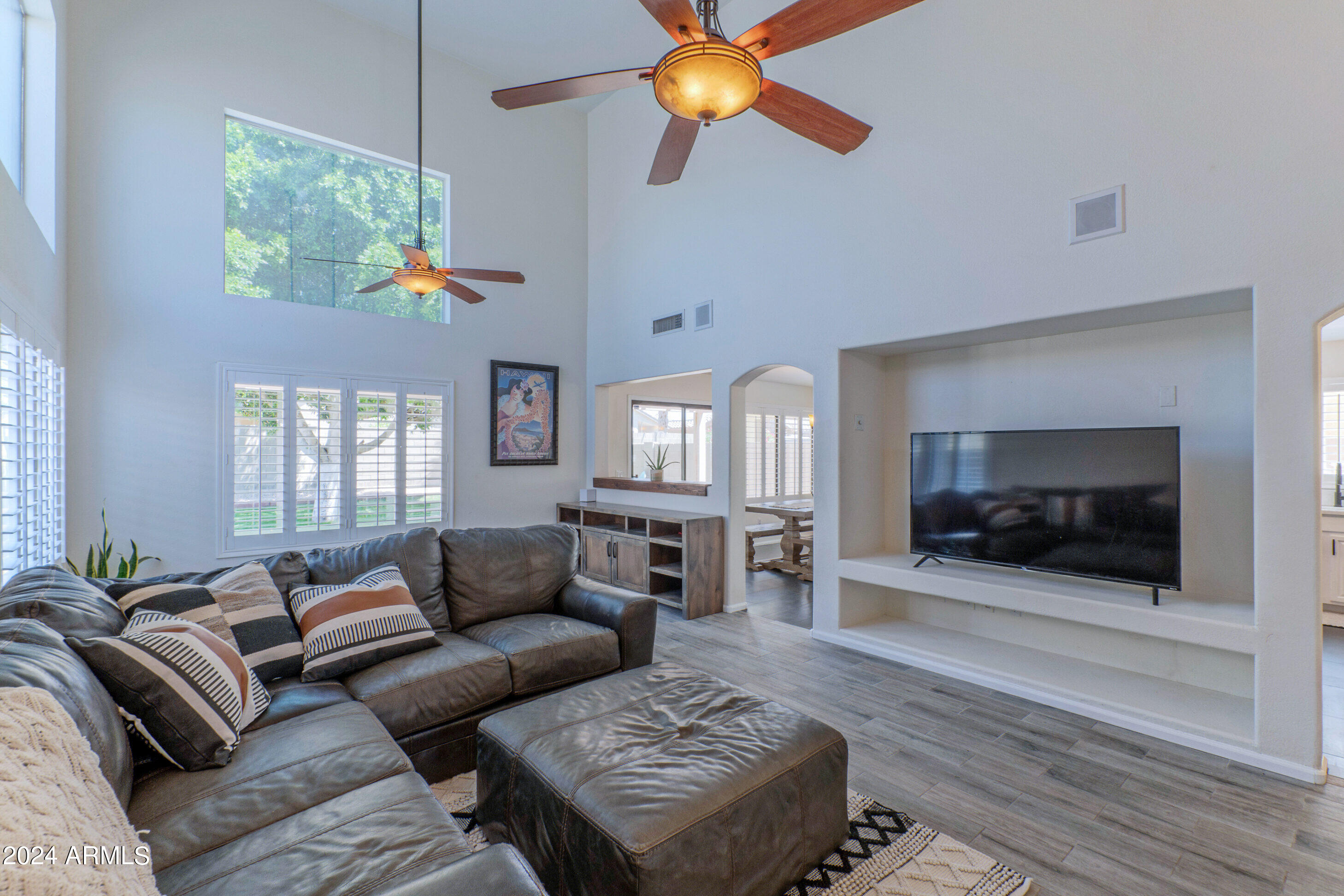 3328 E BLACKHAWK Drive
