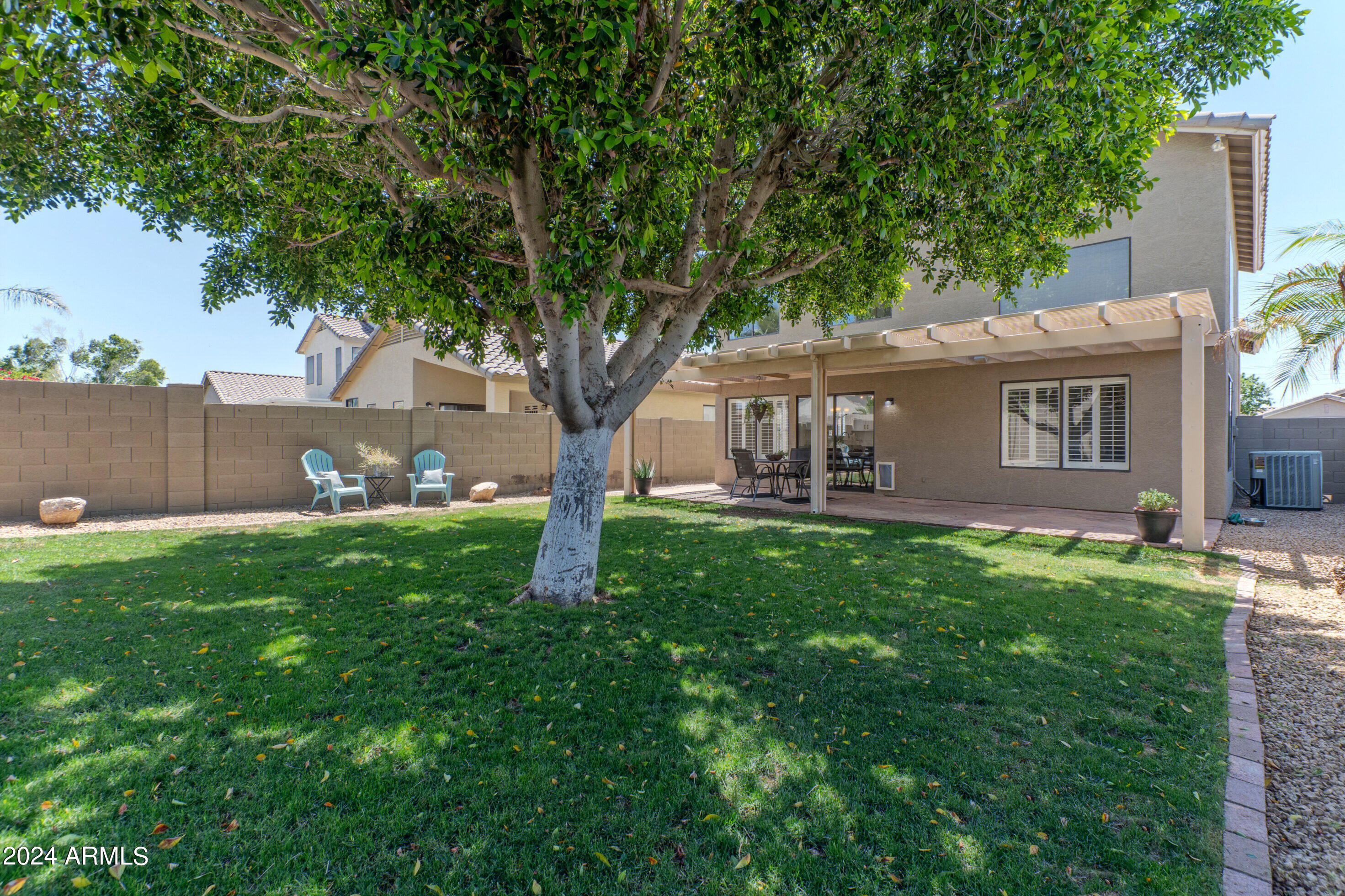 3328 E BLACKHAWK Drive