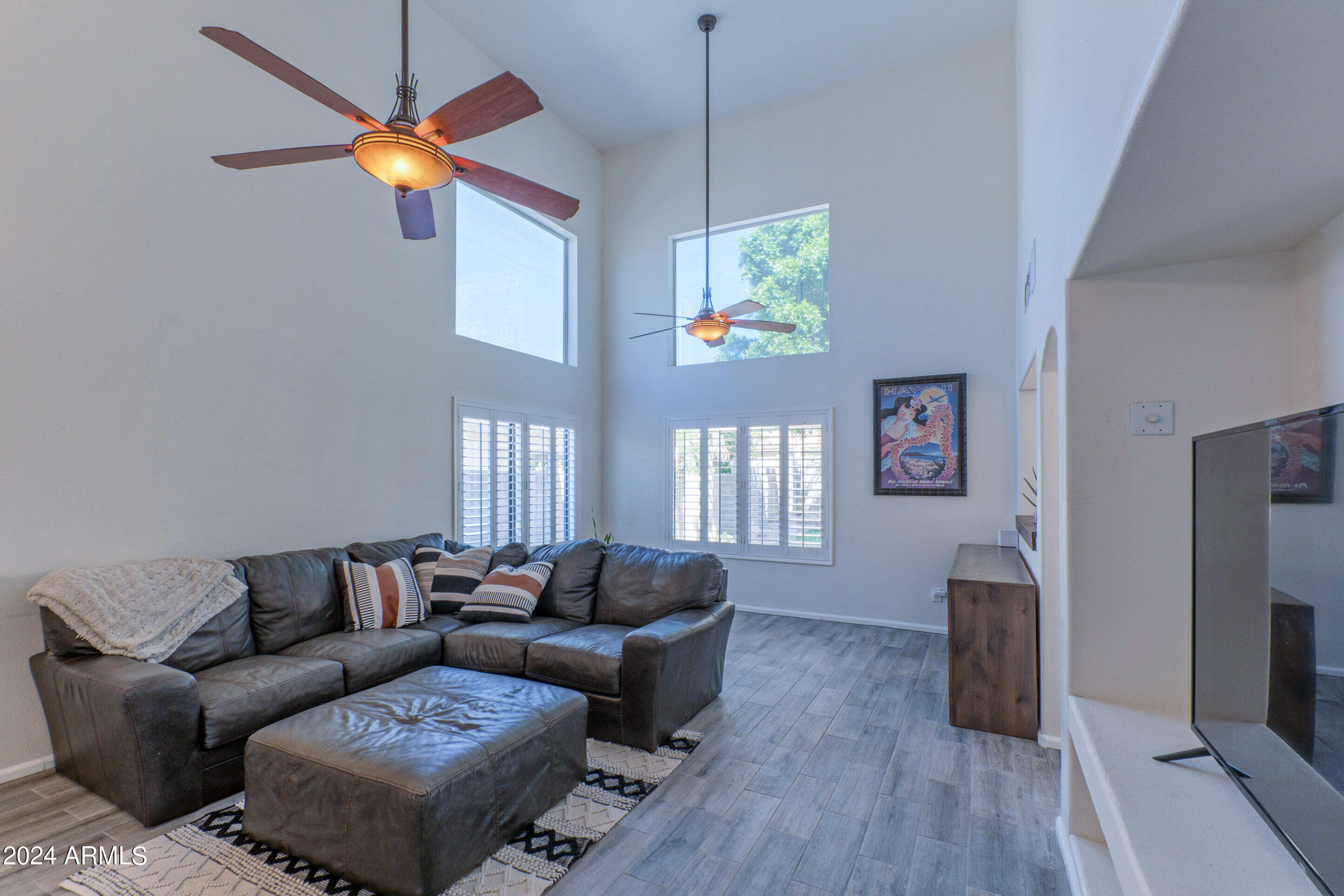 3328 E BLACKHAWK Drive