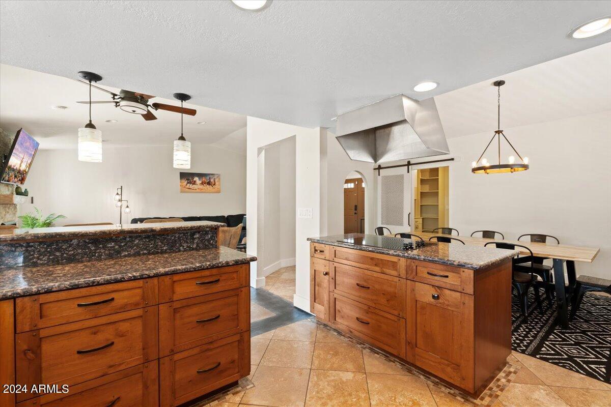 14239 N 42ND Place