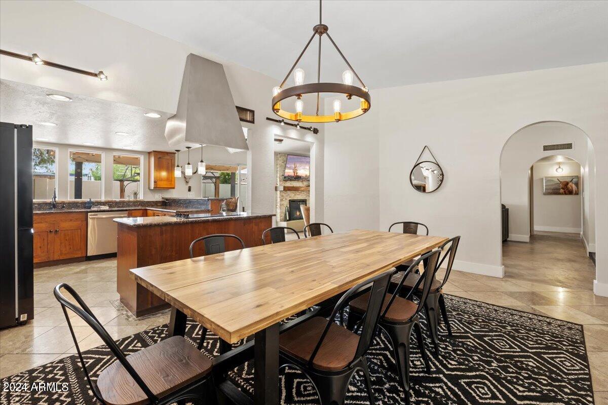 14239 N 42ND Place