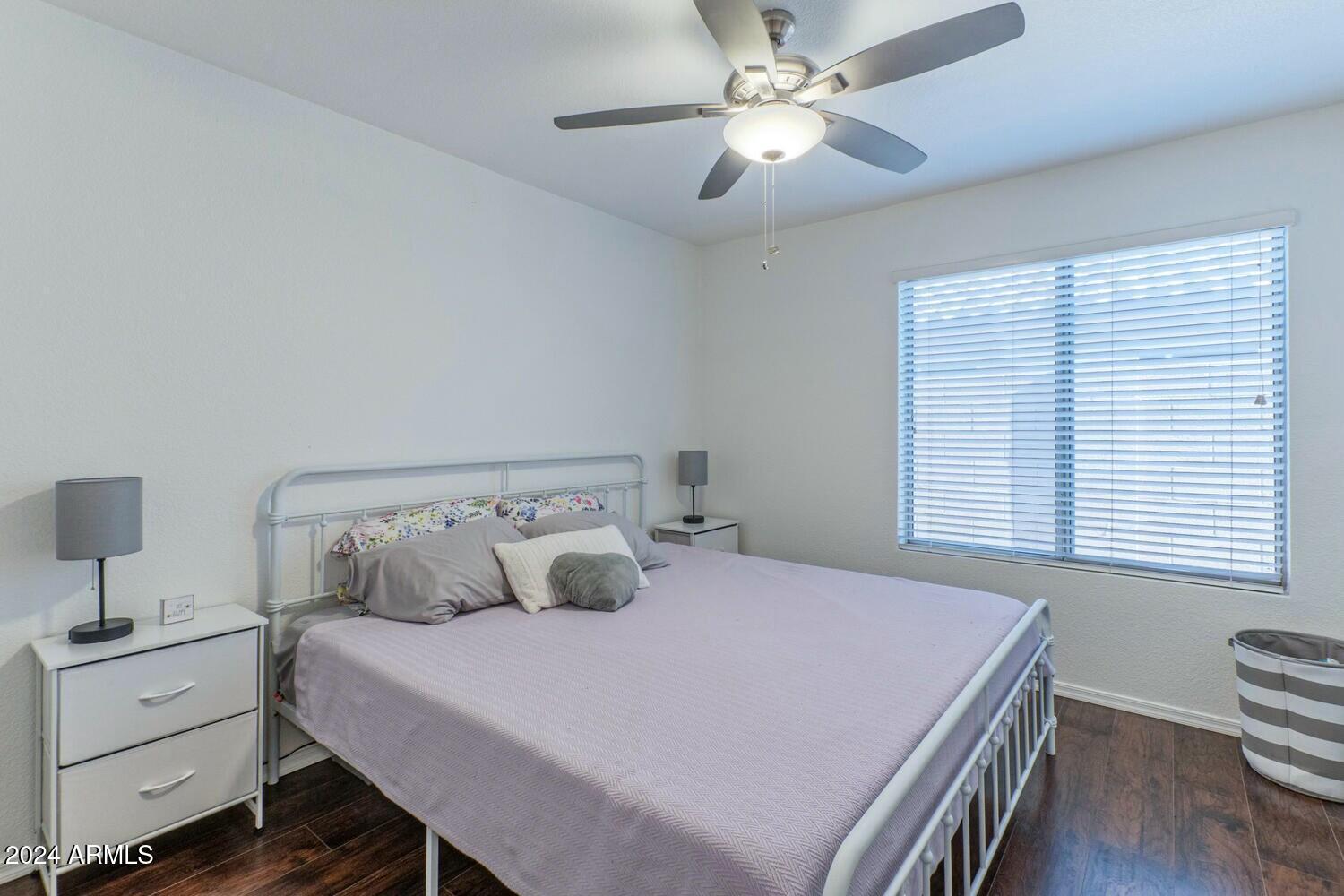 7439 W TONOPAH Drive