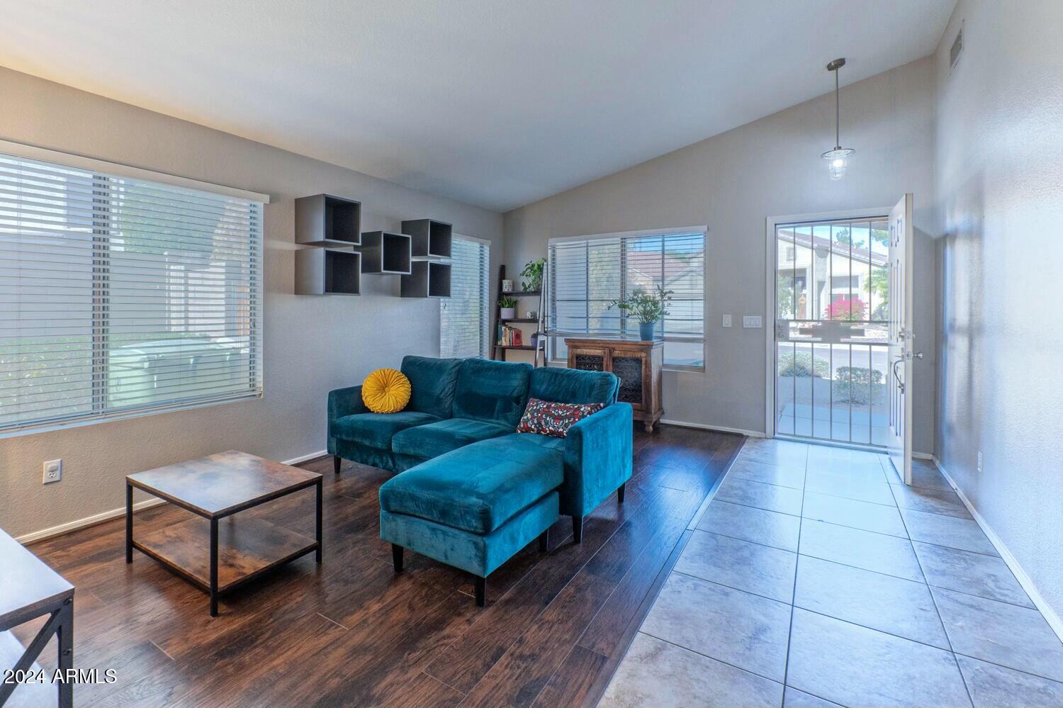 7439 W TONOPAH Drive