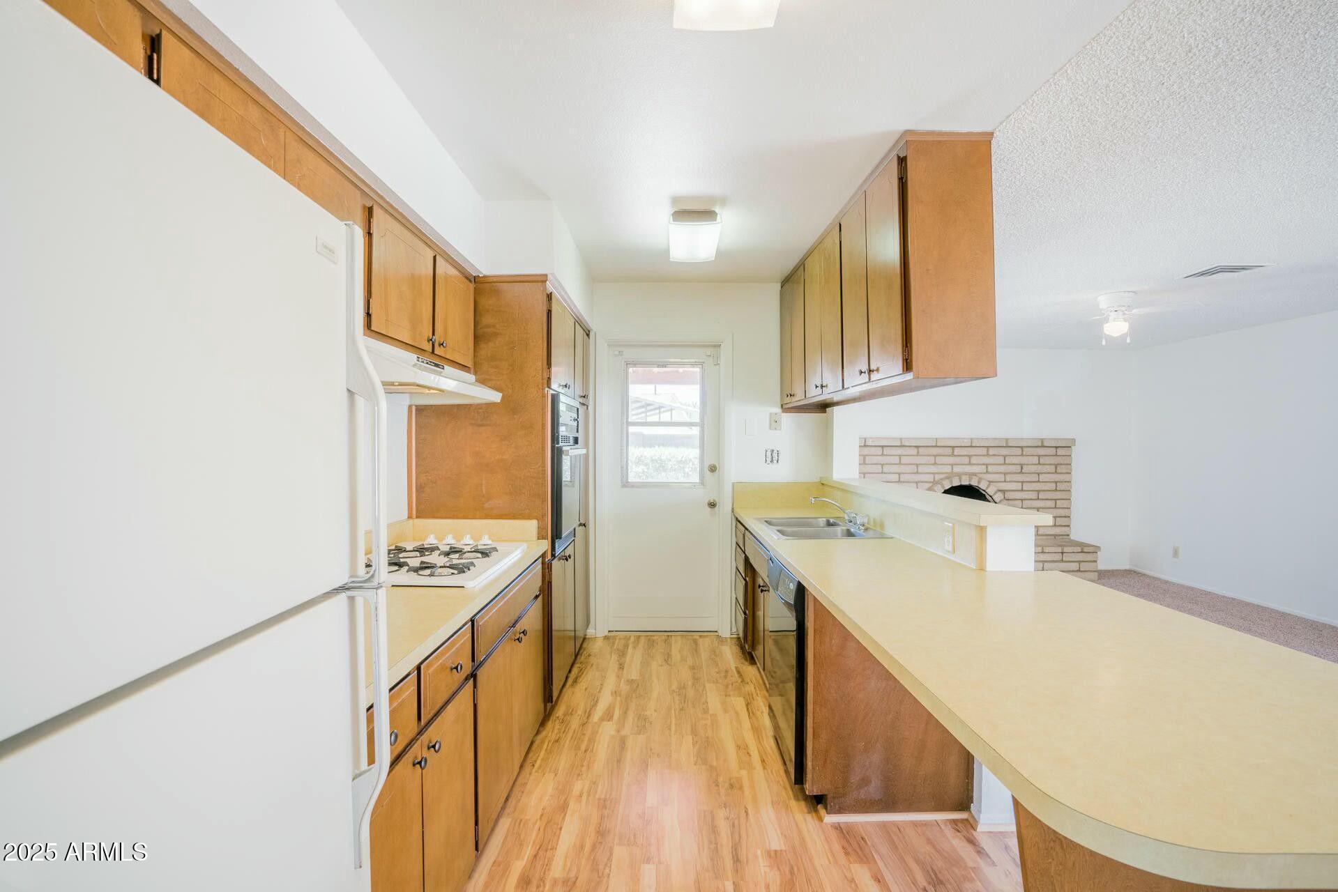 3021 W ANGELA Drive