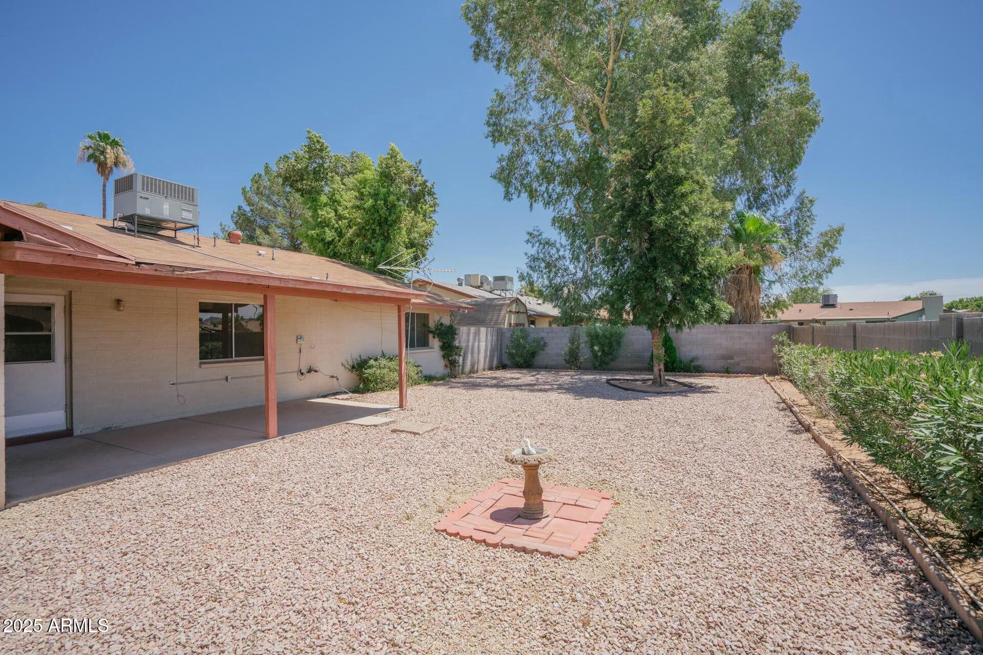 3021 W ANGELA Drive