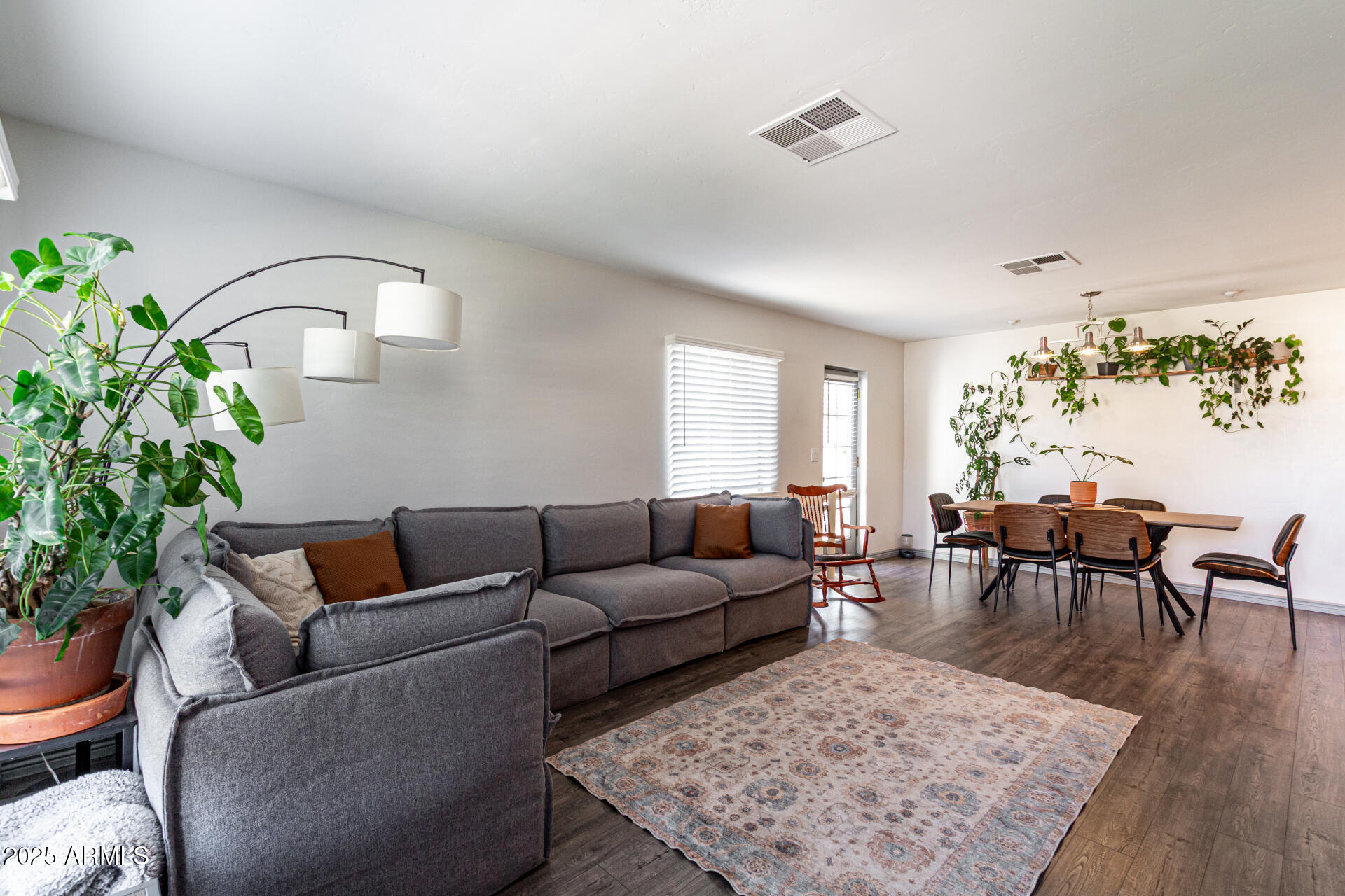 2717 E ASTER Drive