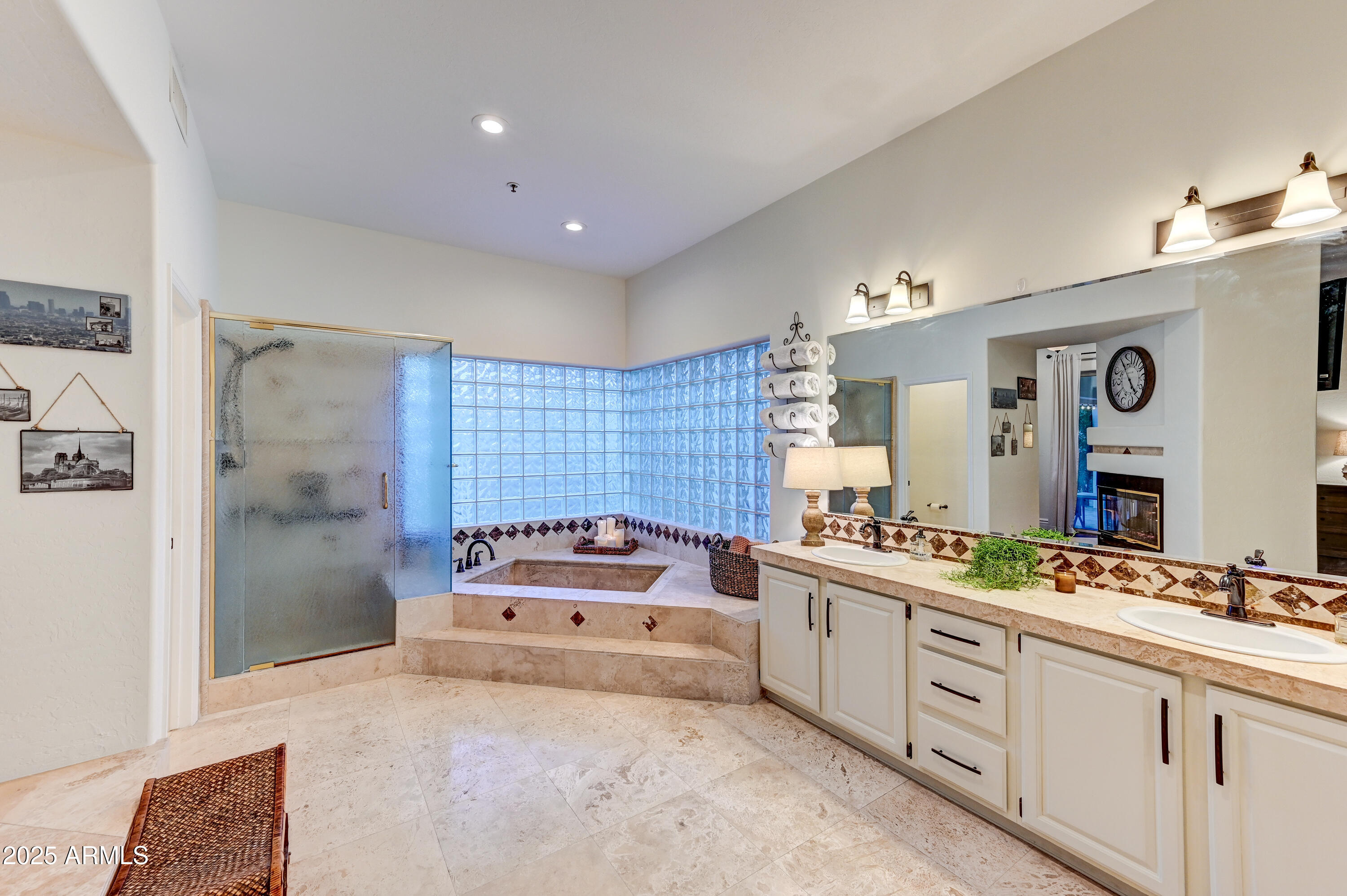 12892 E Sahuaro Drive