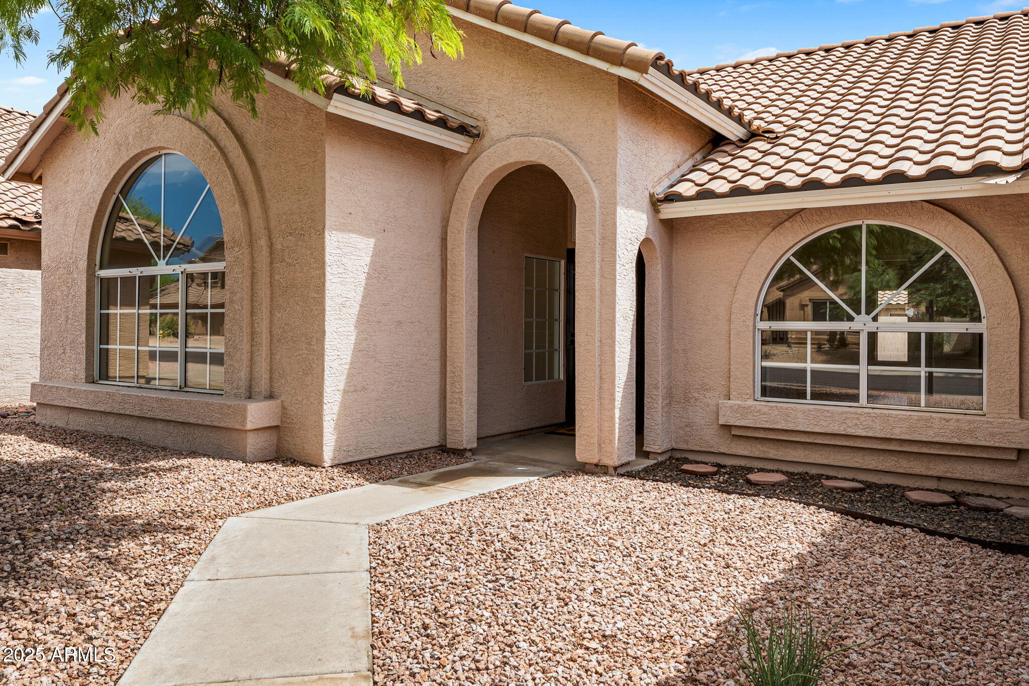 4619 E HUNTER Court