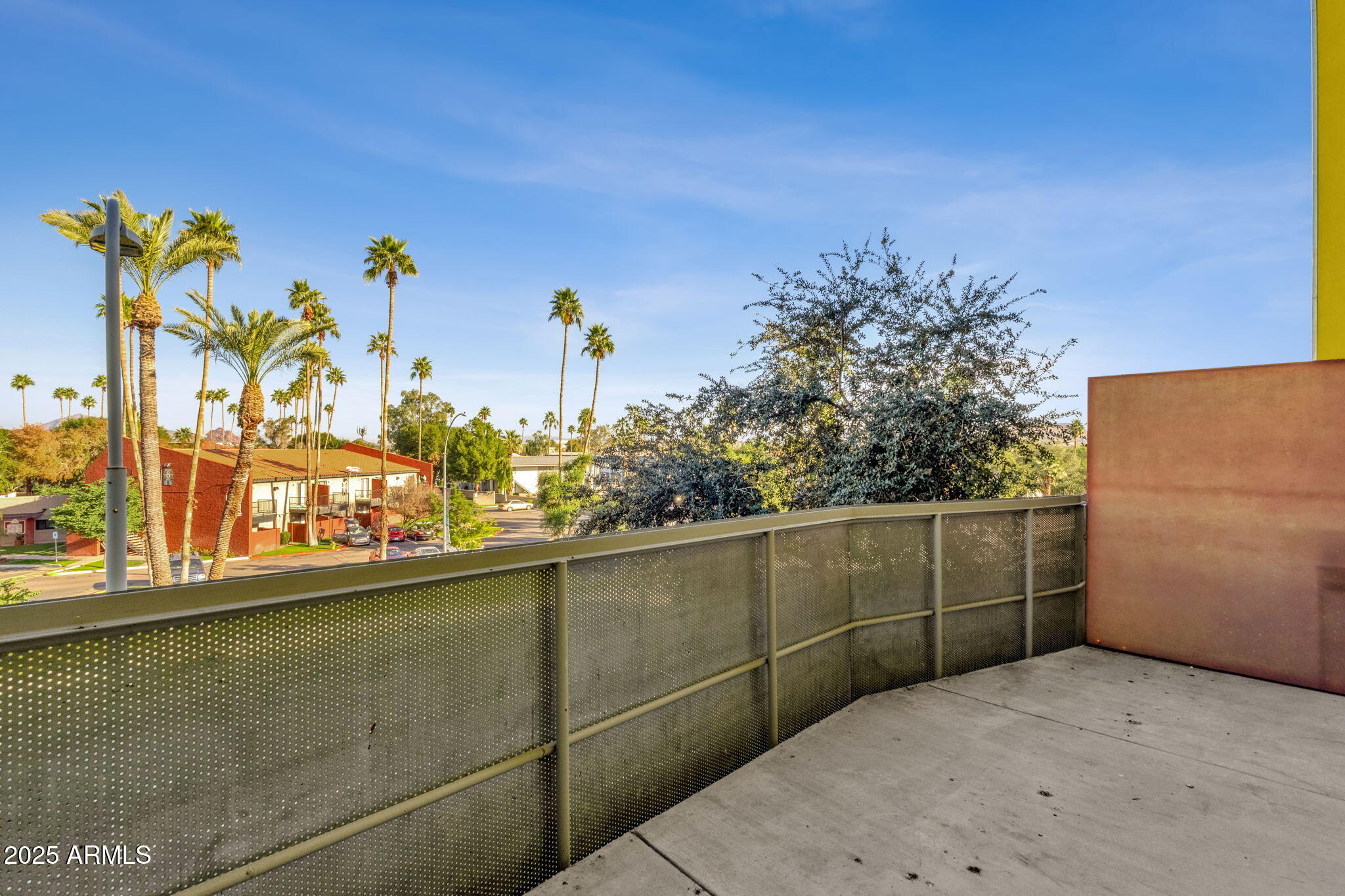 1111 W UNIVERSITY Drive 3011