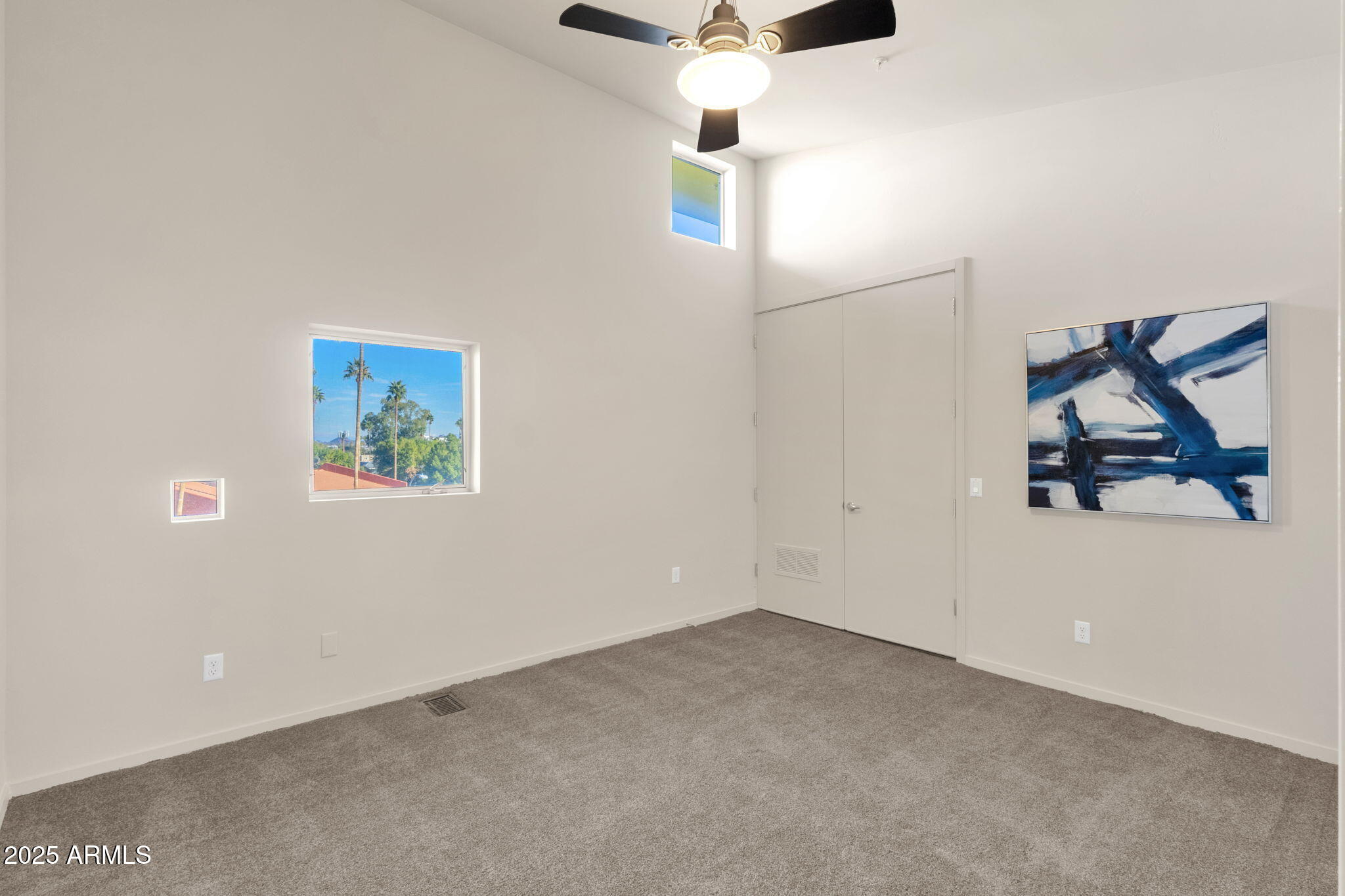 1111 W UNIVERSITY Drive 3011
