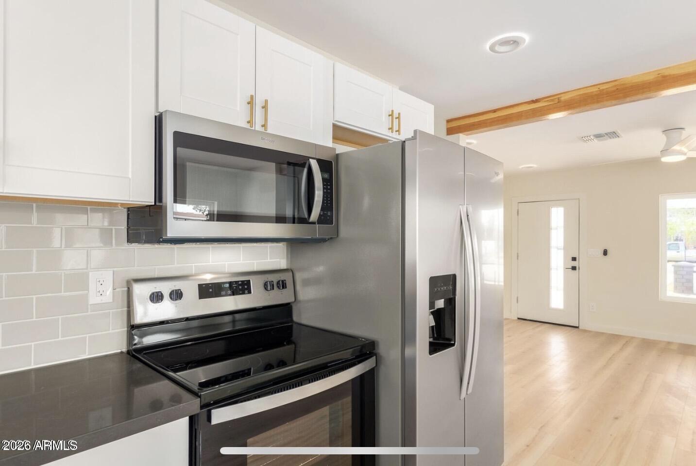 902 E FAIRMOUNT Avenue