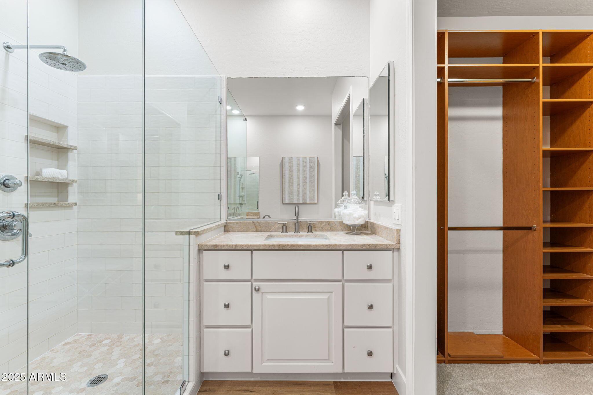 7266 E DEL ACERO Drive