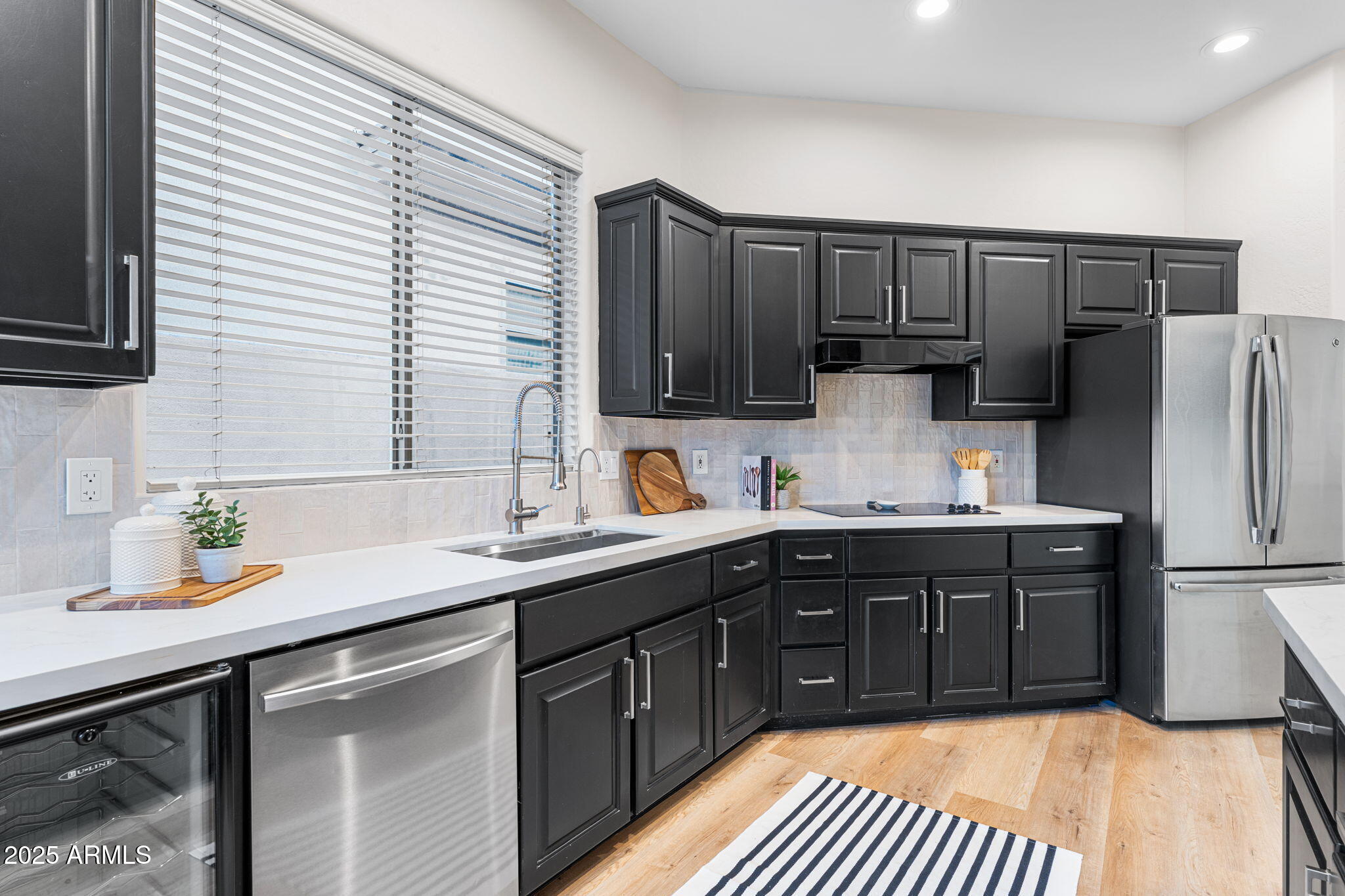 7266 E DEL ACERO Drive