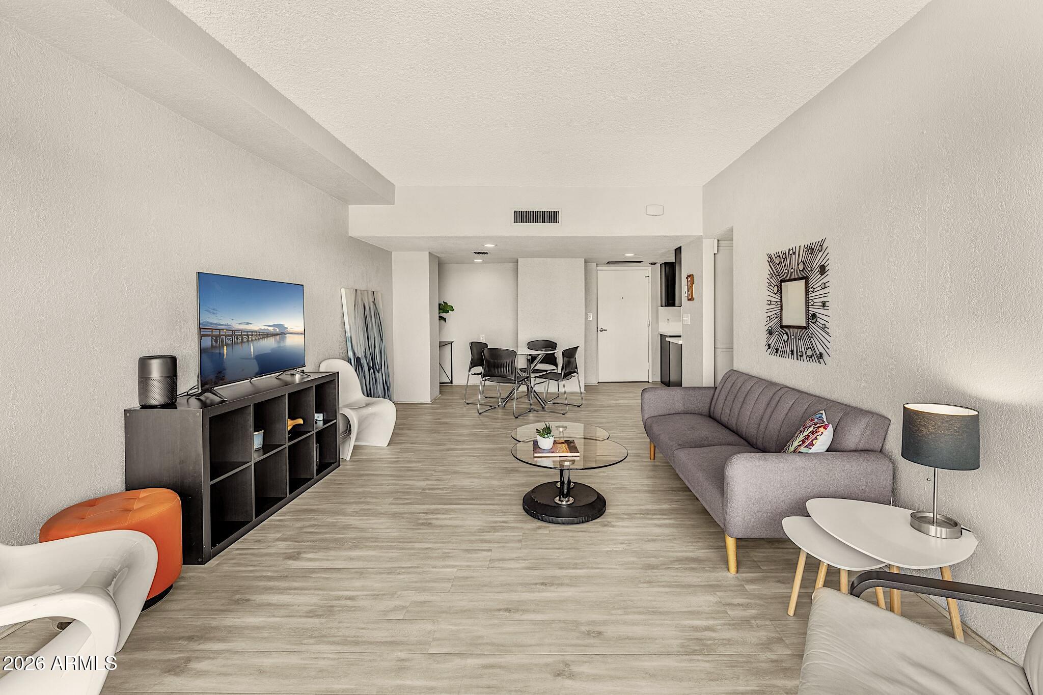 805 N 4TH Avenue 609