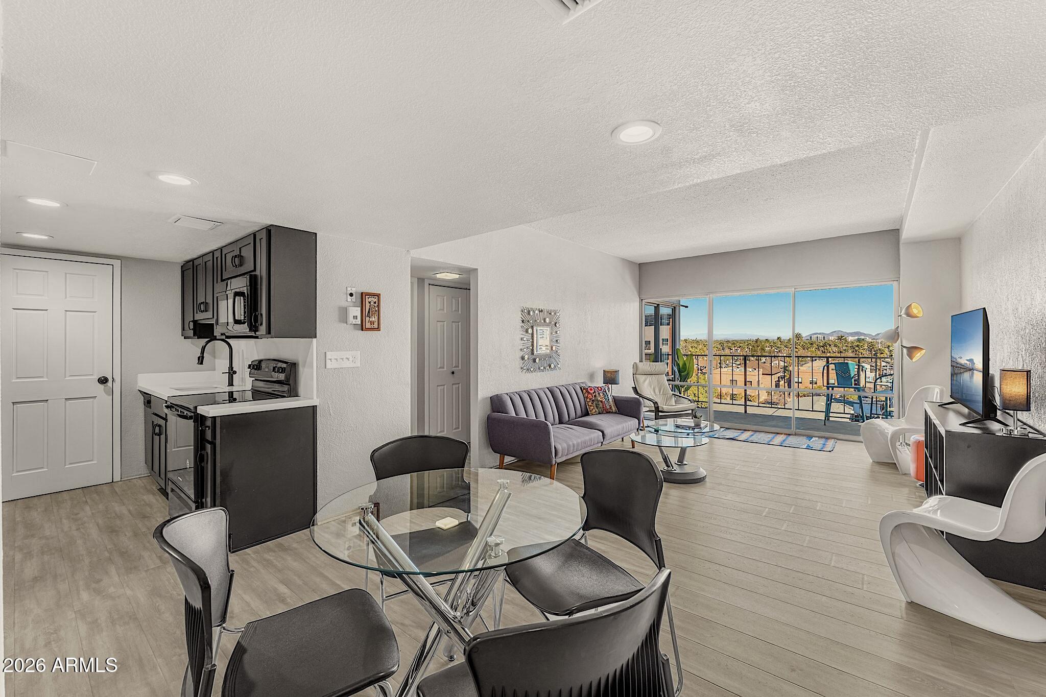 805 N 4TH Avenue 609