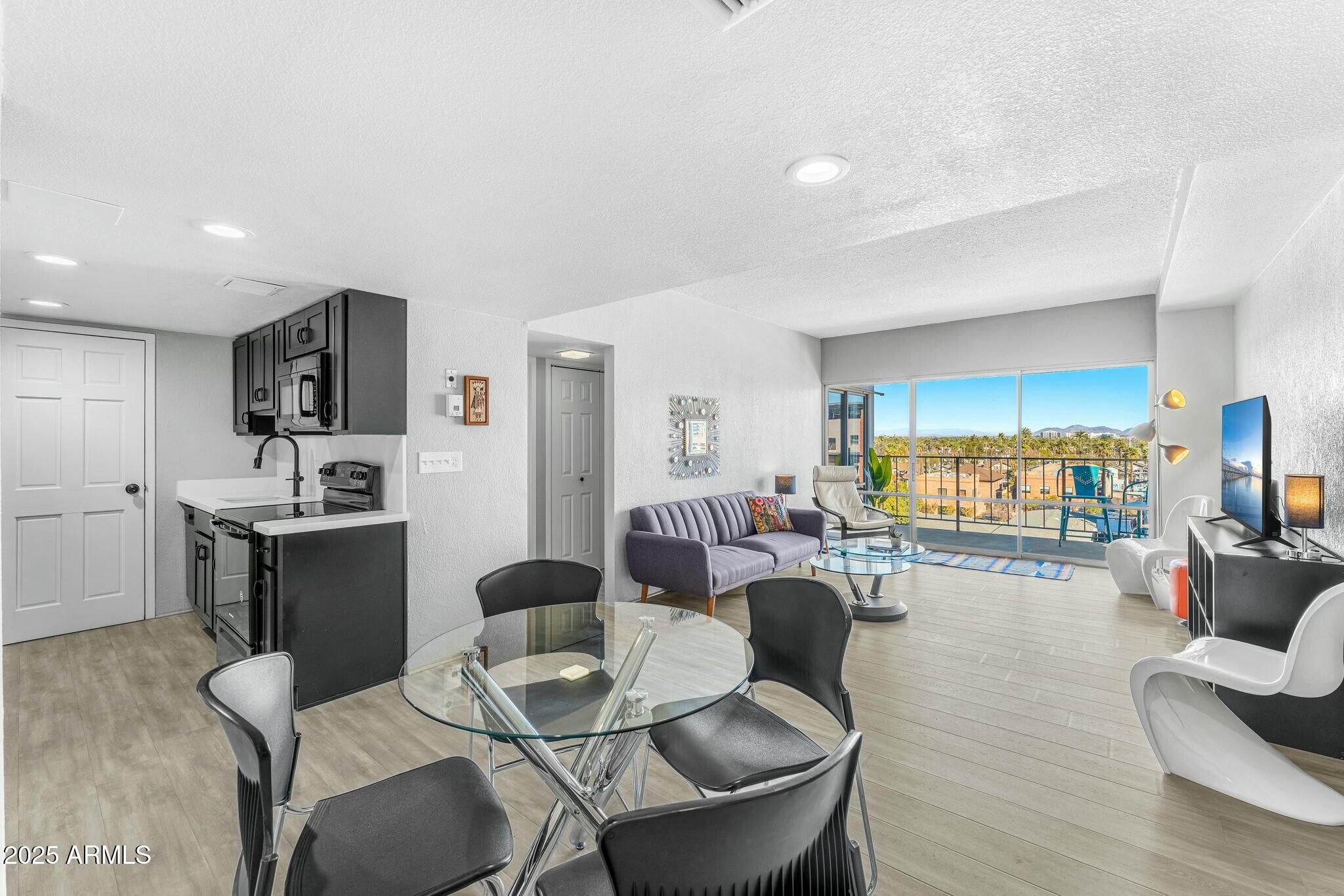 805 N 4TH Avenue 609