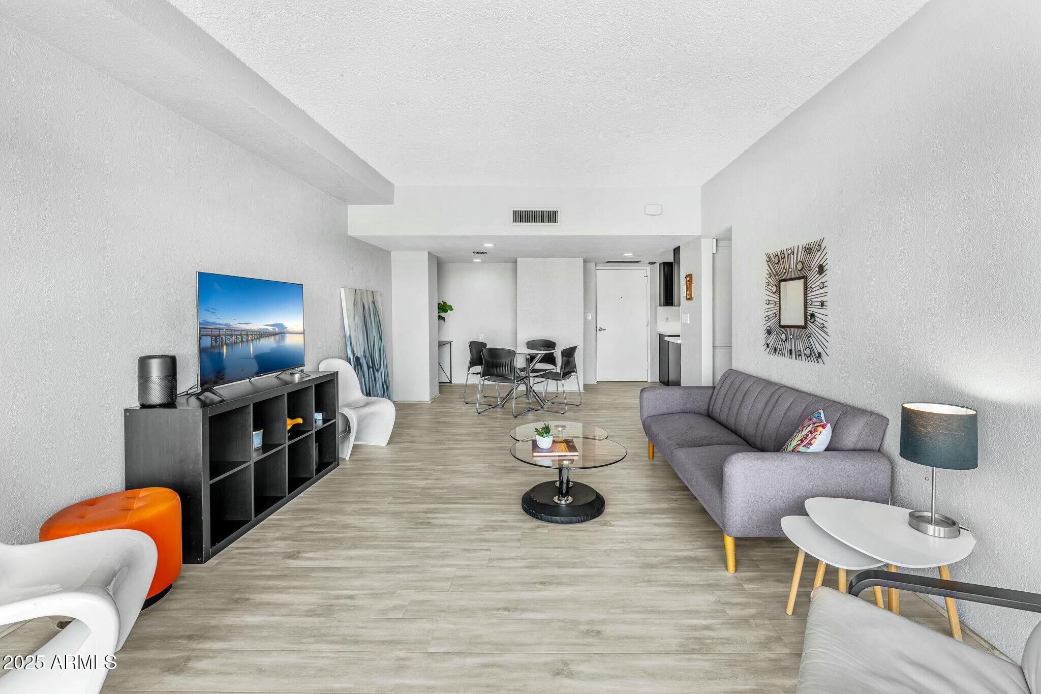 805 N 4TH Avenue 609