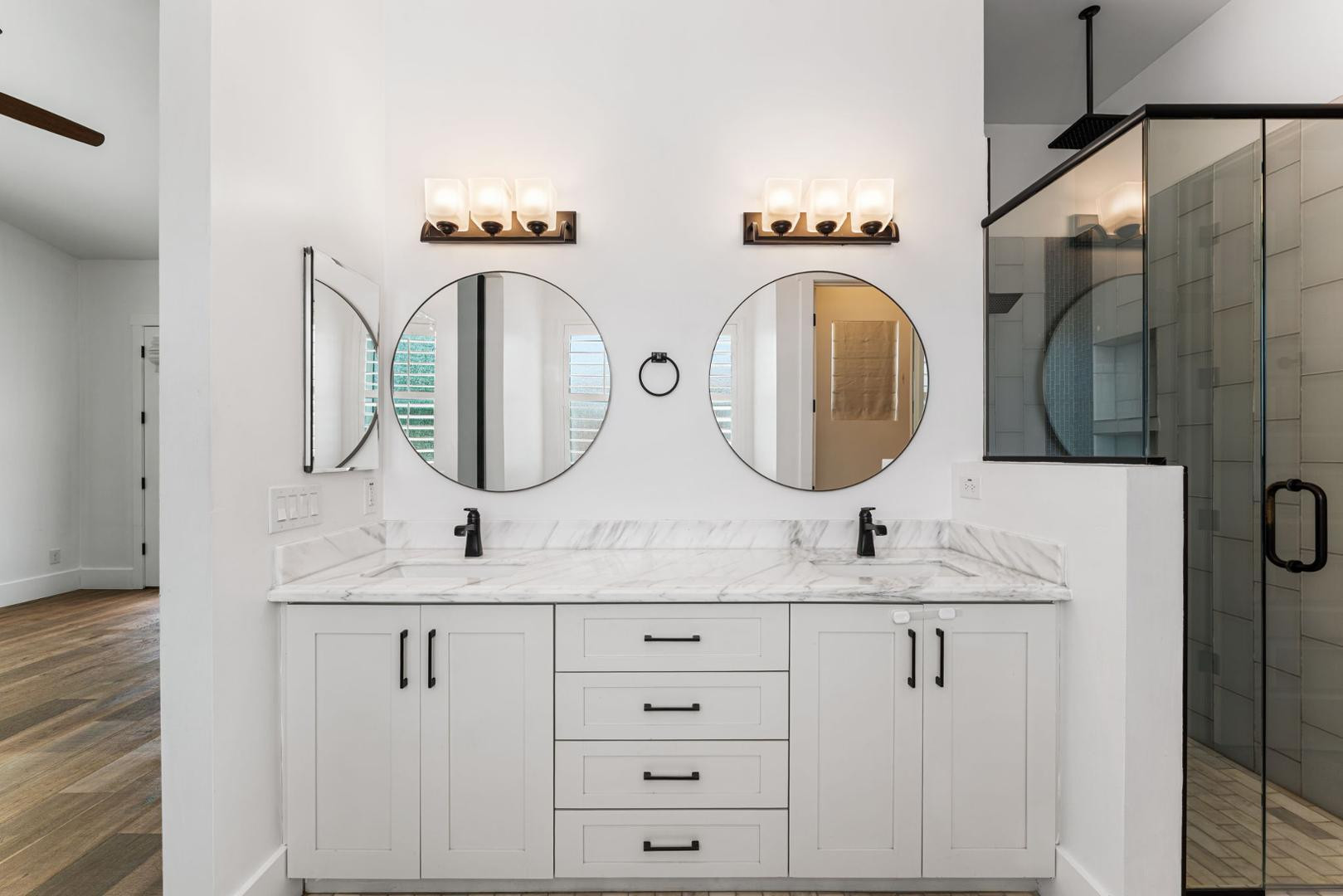 4145 E Campbell Avenue