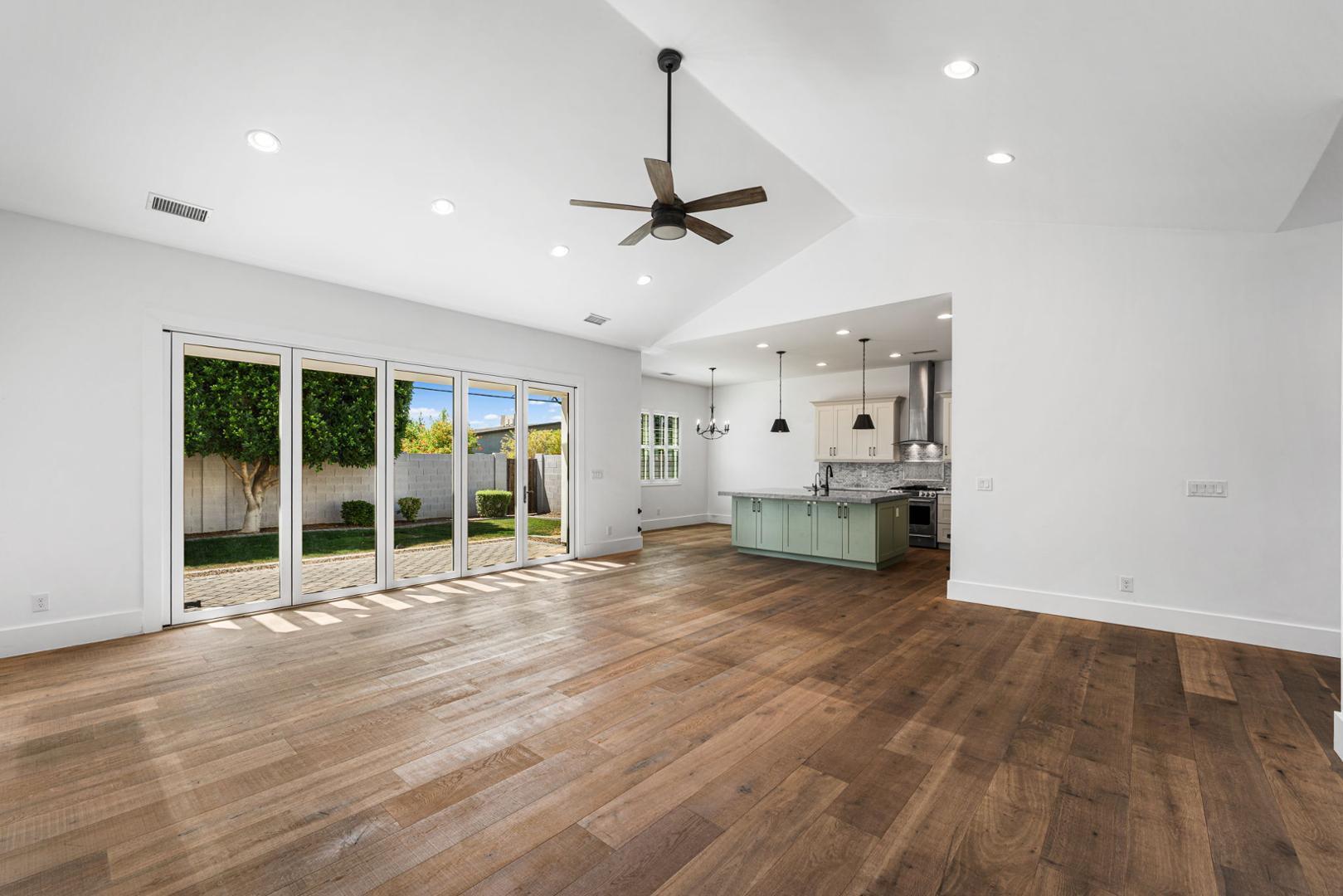 4145 E Campbell Avenue