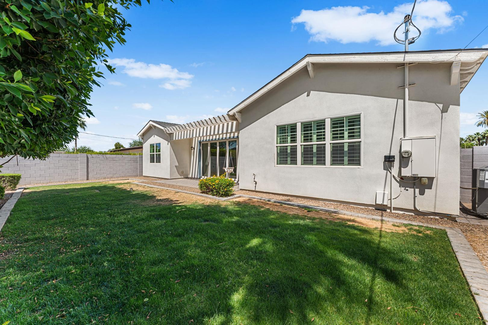 4145 E Campbell Avenue