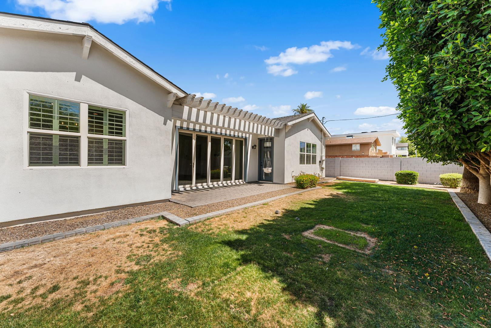 4145 E Campbell Avenue