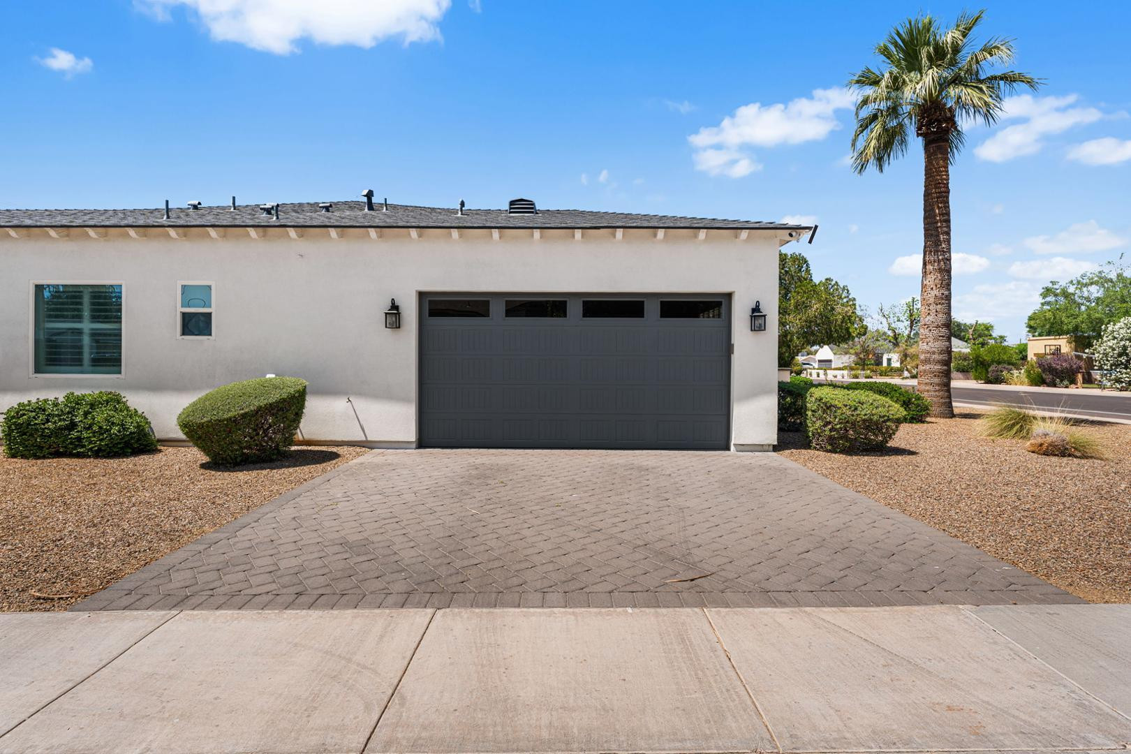 4145 E Campbell Avenue