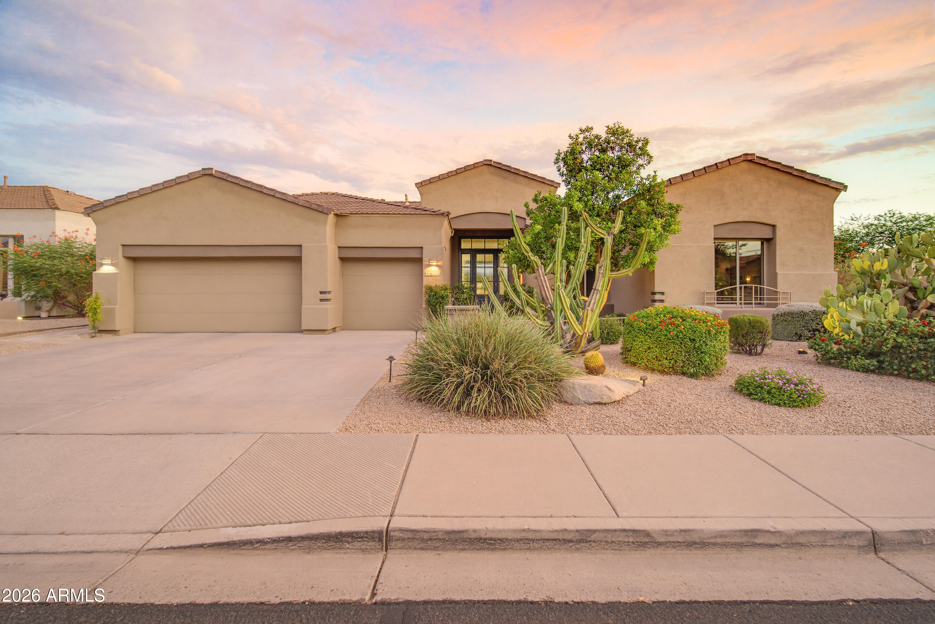 7413 E Wing Shadow Road