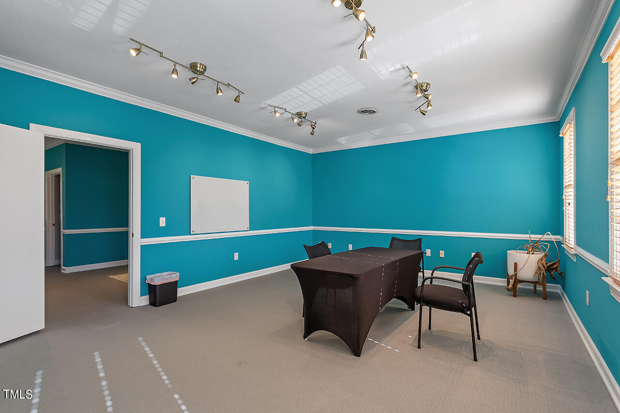 727 W Hargett Street # 203