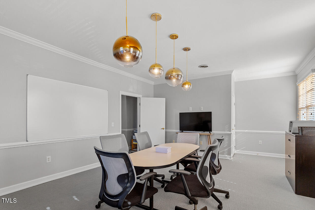 727 W Hargett Street # 201