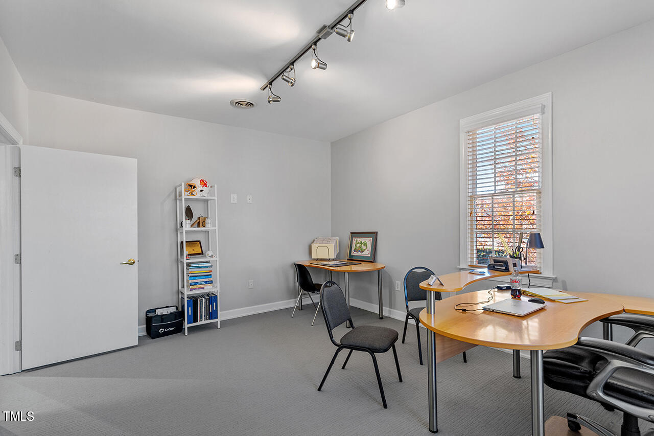 727 W Hargett Street # 201