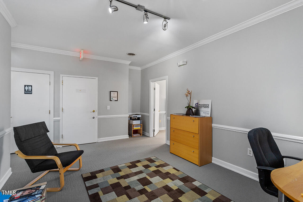 727 W Hargett Street # 201